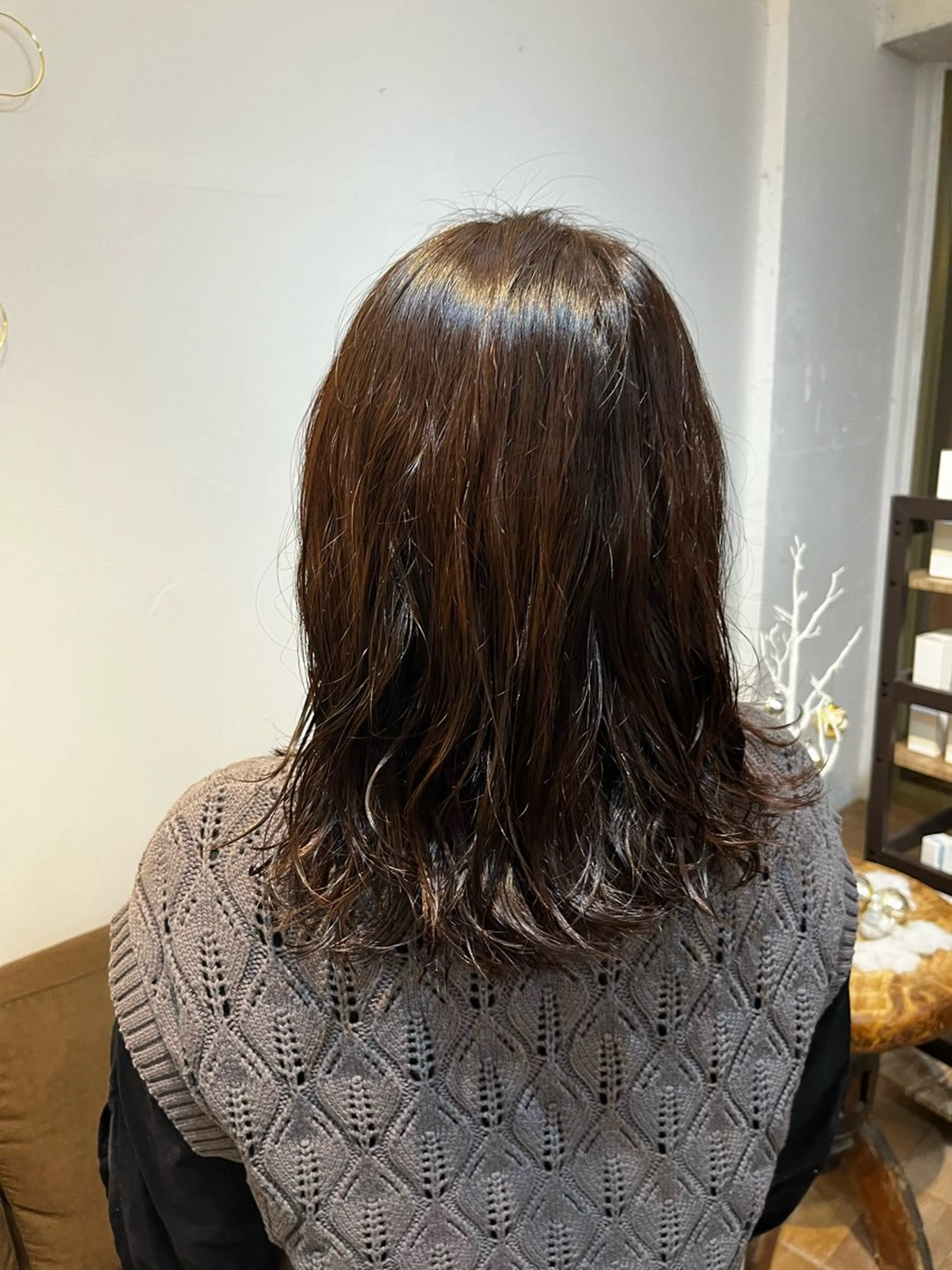 ミディアム パーマ 外ハネヘア 臺 佳連のヘアスタイル