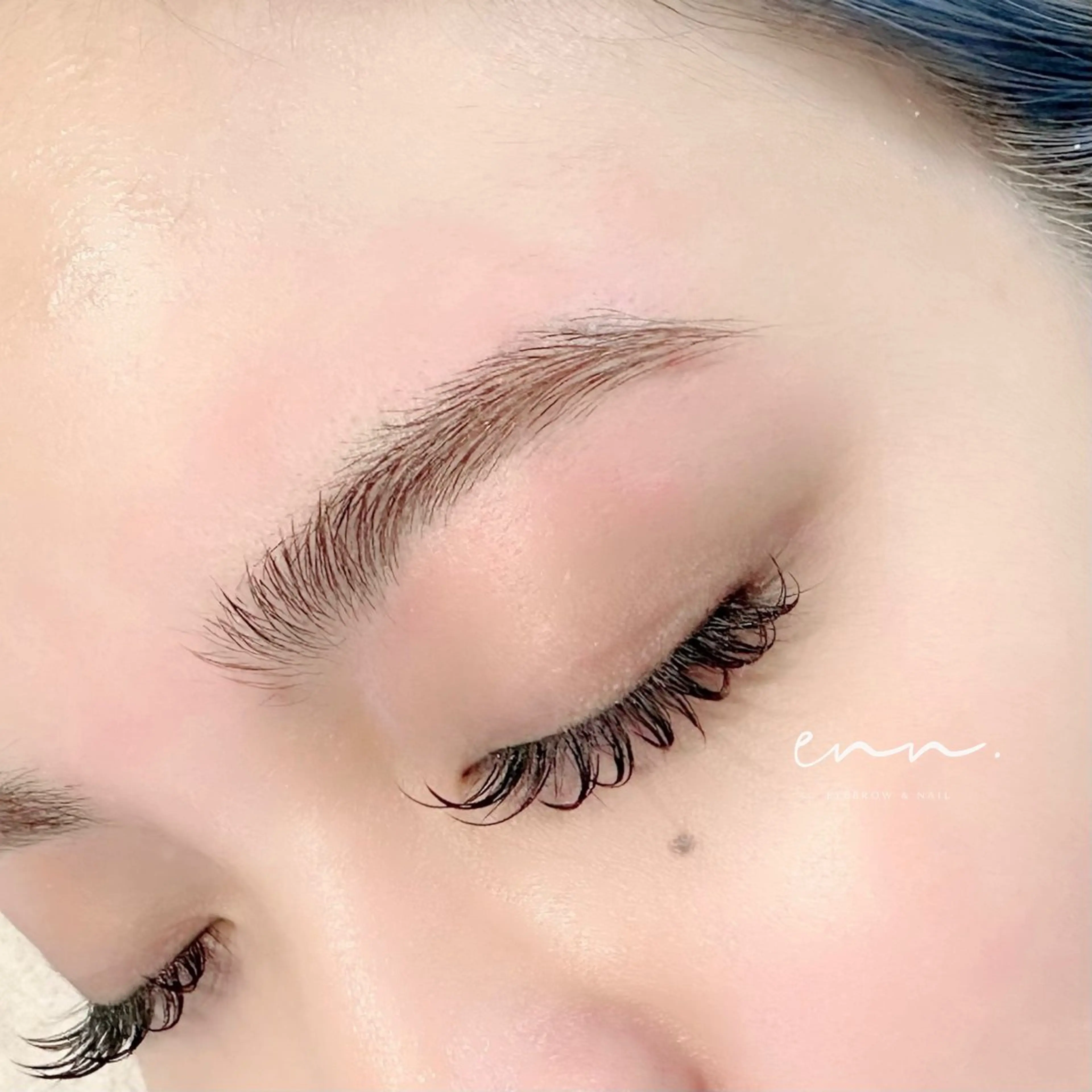 アイブロウ ハリウッドブロウリフト メンズアイブロウ 眉毛ワックス脱毛 ワックス脱毛 その他(アイブロウ) enn. 【眉毛/ネイル】のネイルデザイン