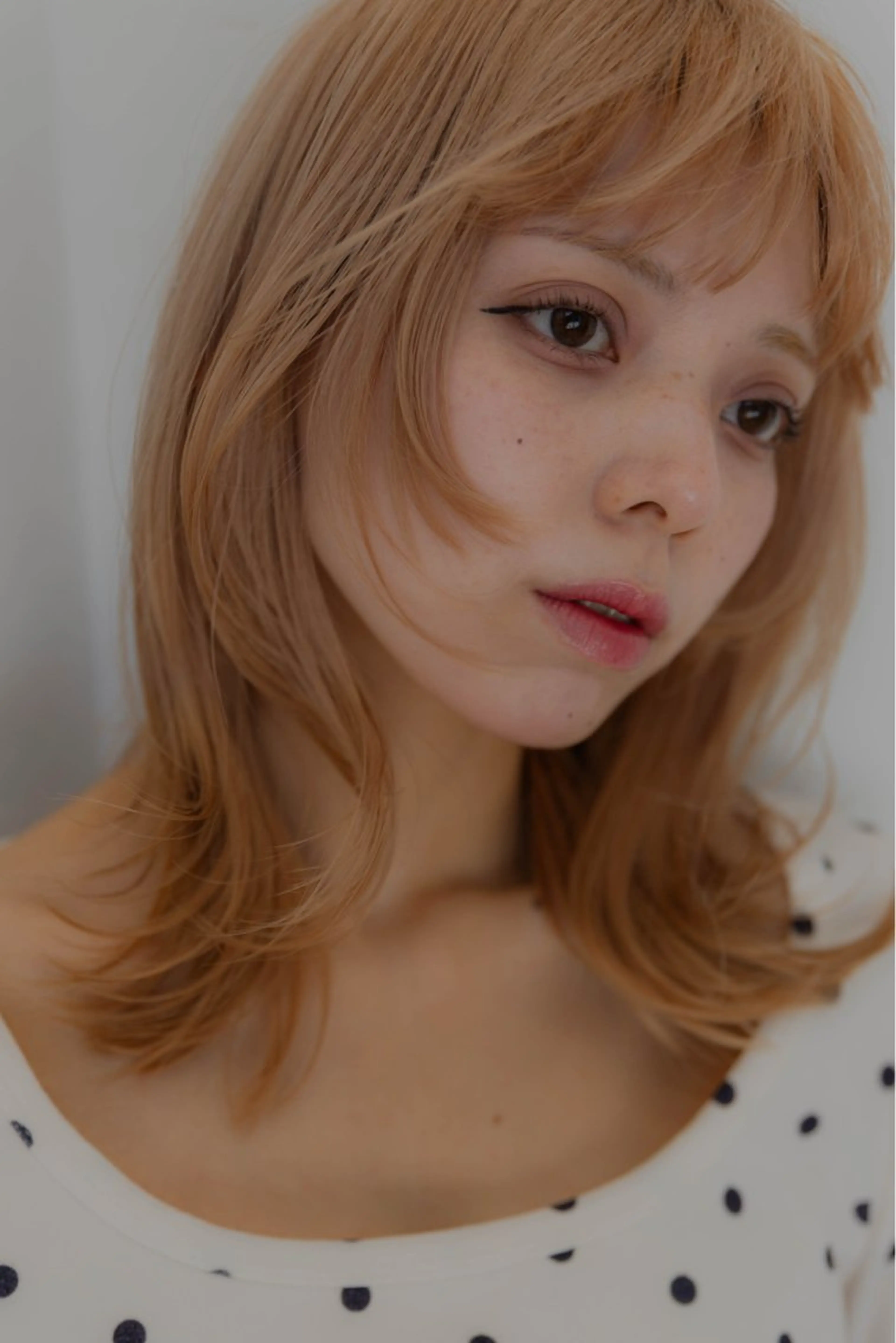 セミロング カラー 柔らかい艶暖色 レイヤー🫧姫汝のヘアスタイル