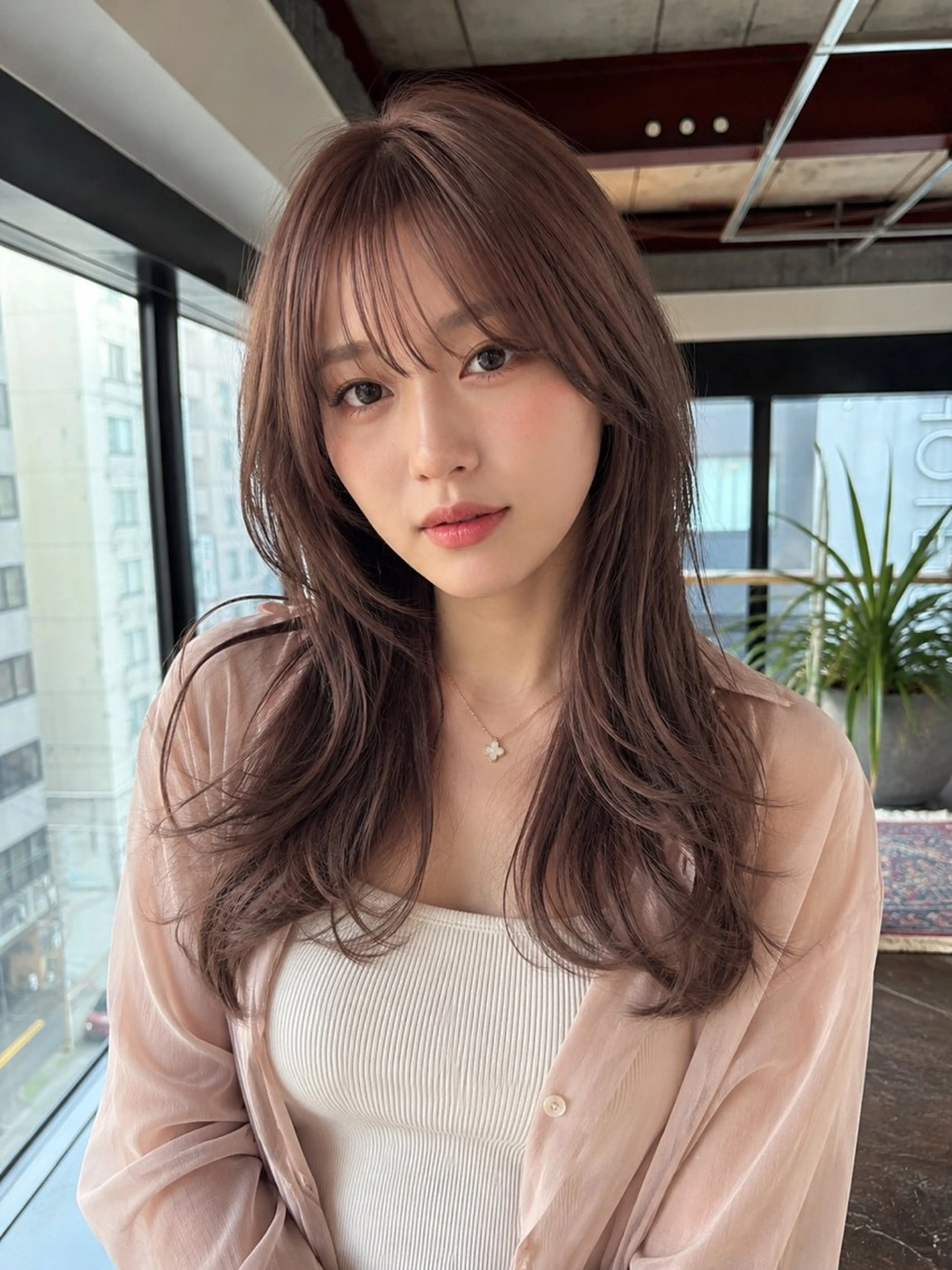 ミディアム カラー カット ヘアカラー トリートメント レイヤー ハイトーン/YUTOのヘアスタイル