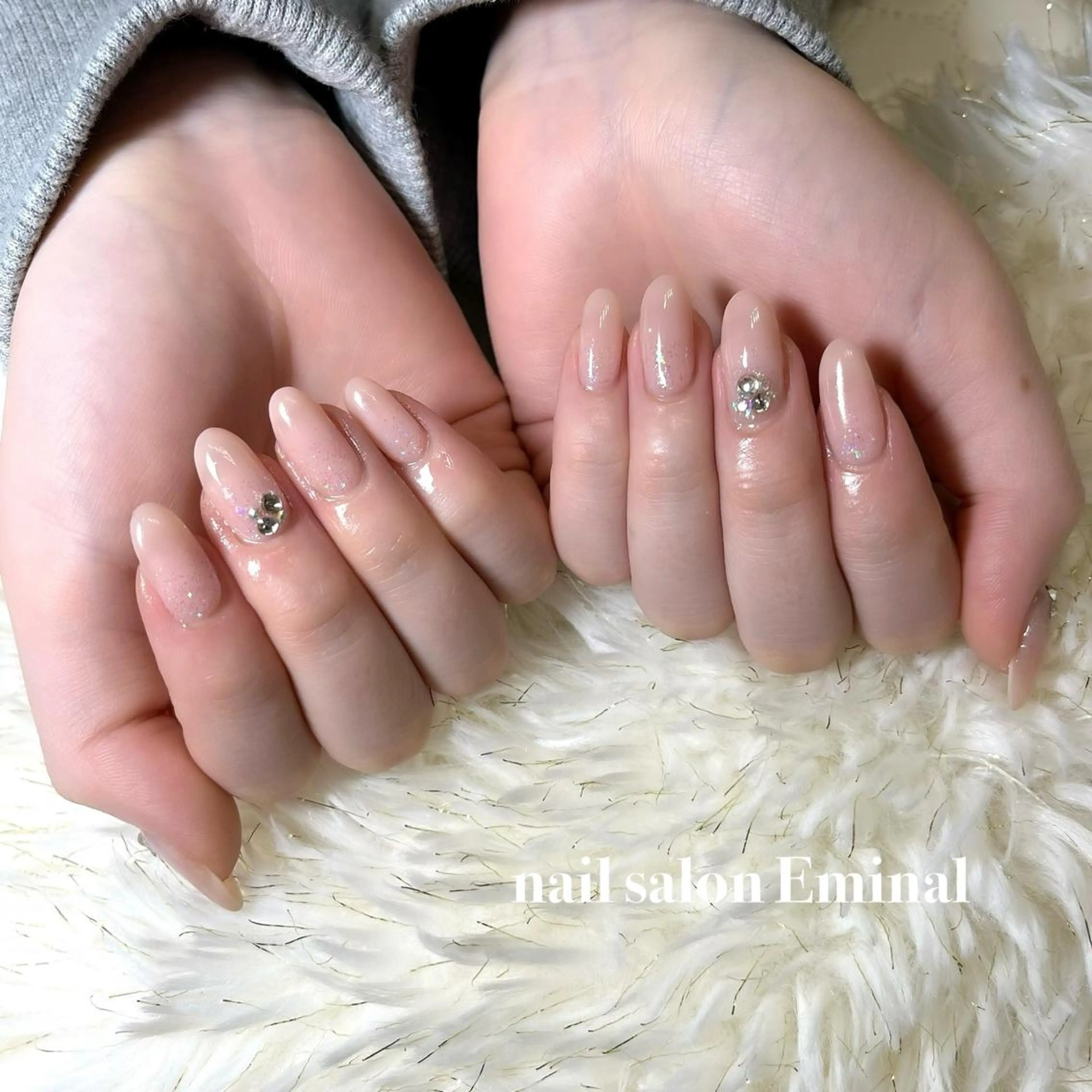 ネイル ジェルネイル ラメ(グリッター) ニュアンスネイル パラジェル 春ネイル Eminal nailのネイルデザイン