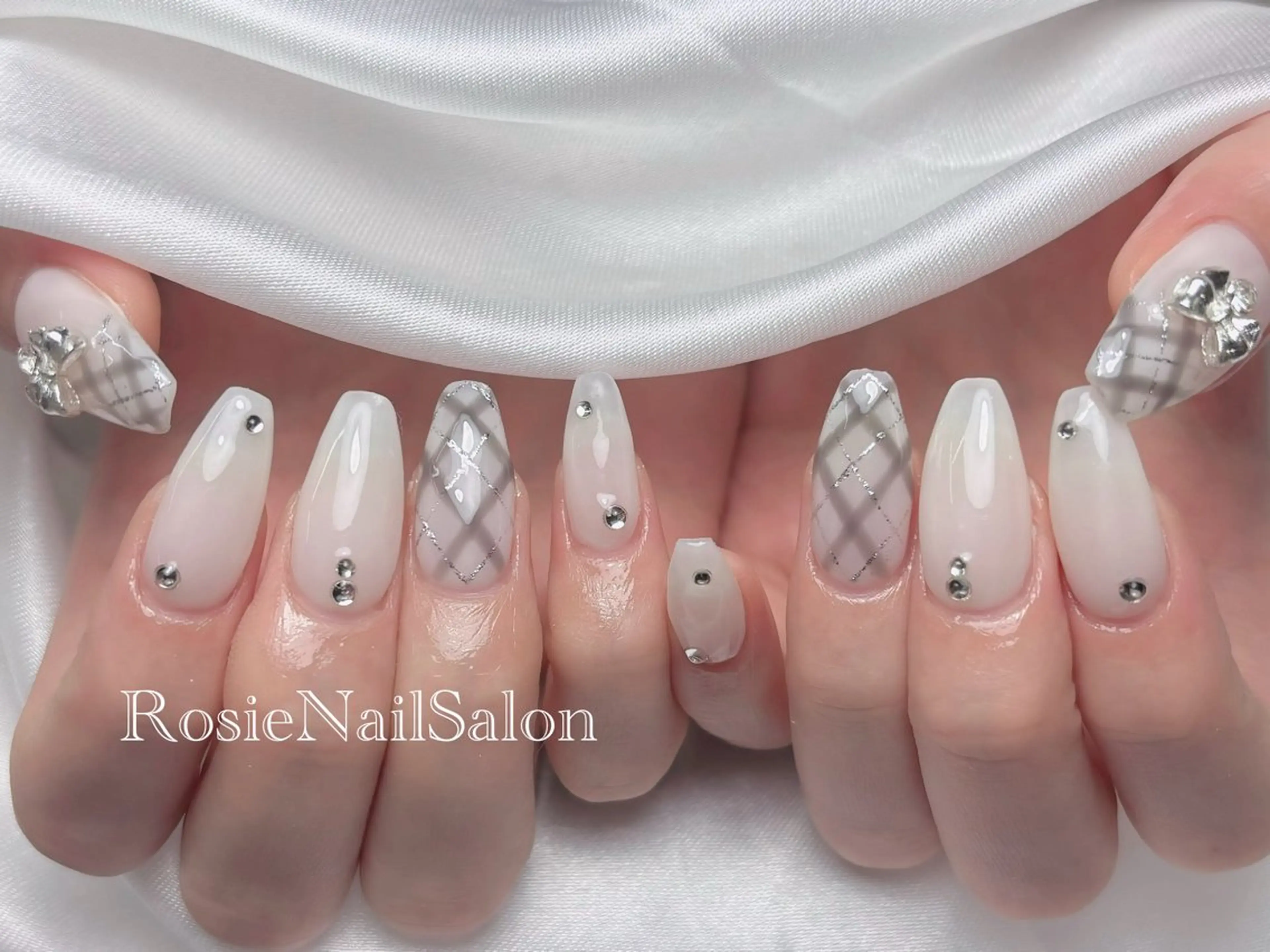 ネイル Rosie Nail サロン南越谷のネイルデザイン