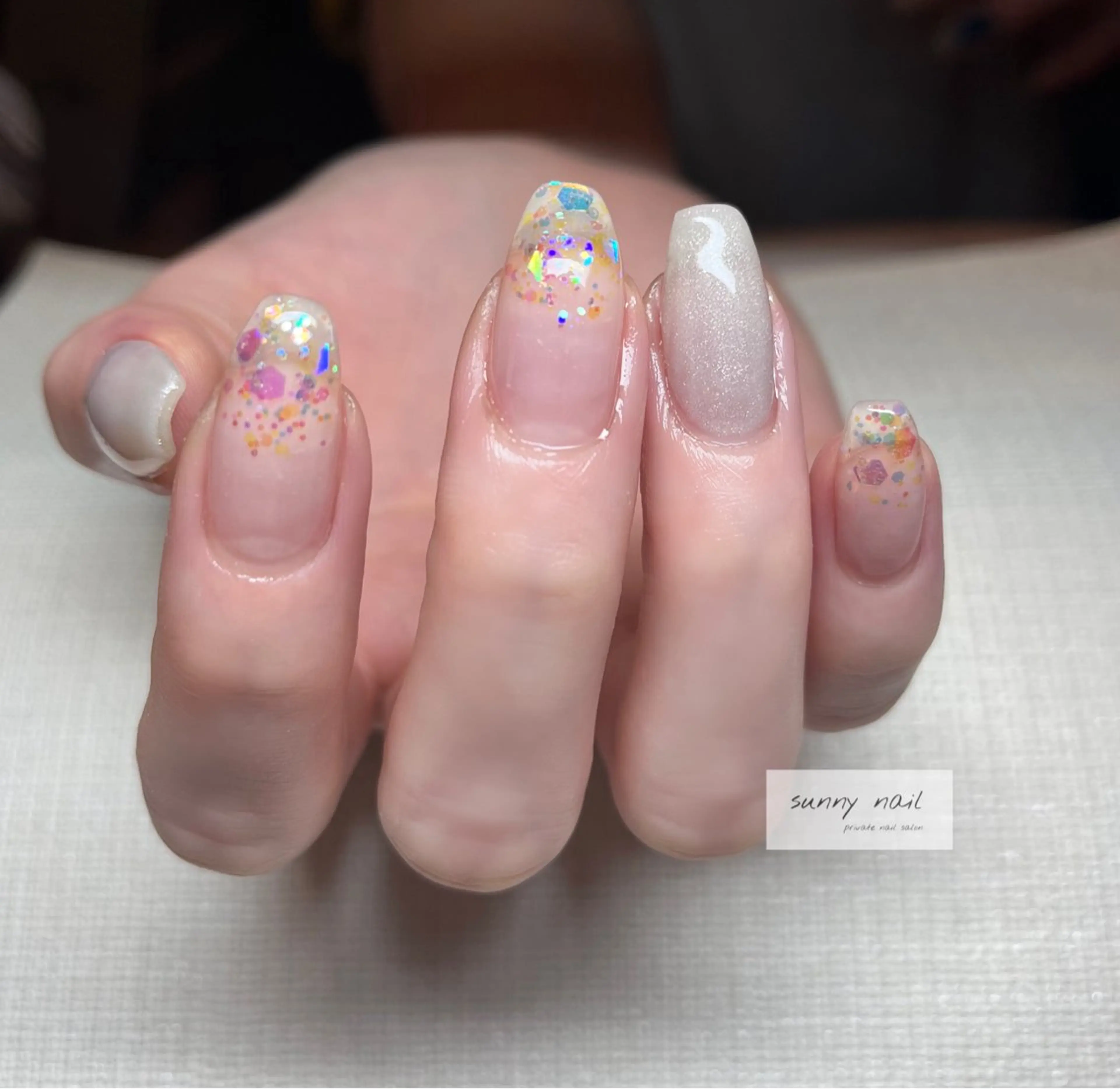 ネイル オーロラネイル マグネットネイル 夏ネイル sunny nailのネイルデザイン