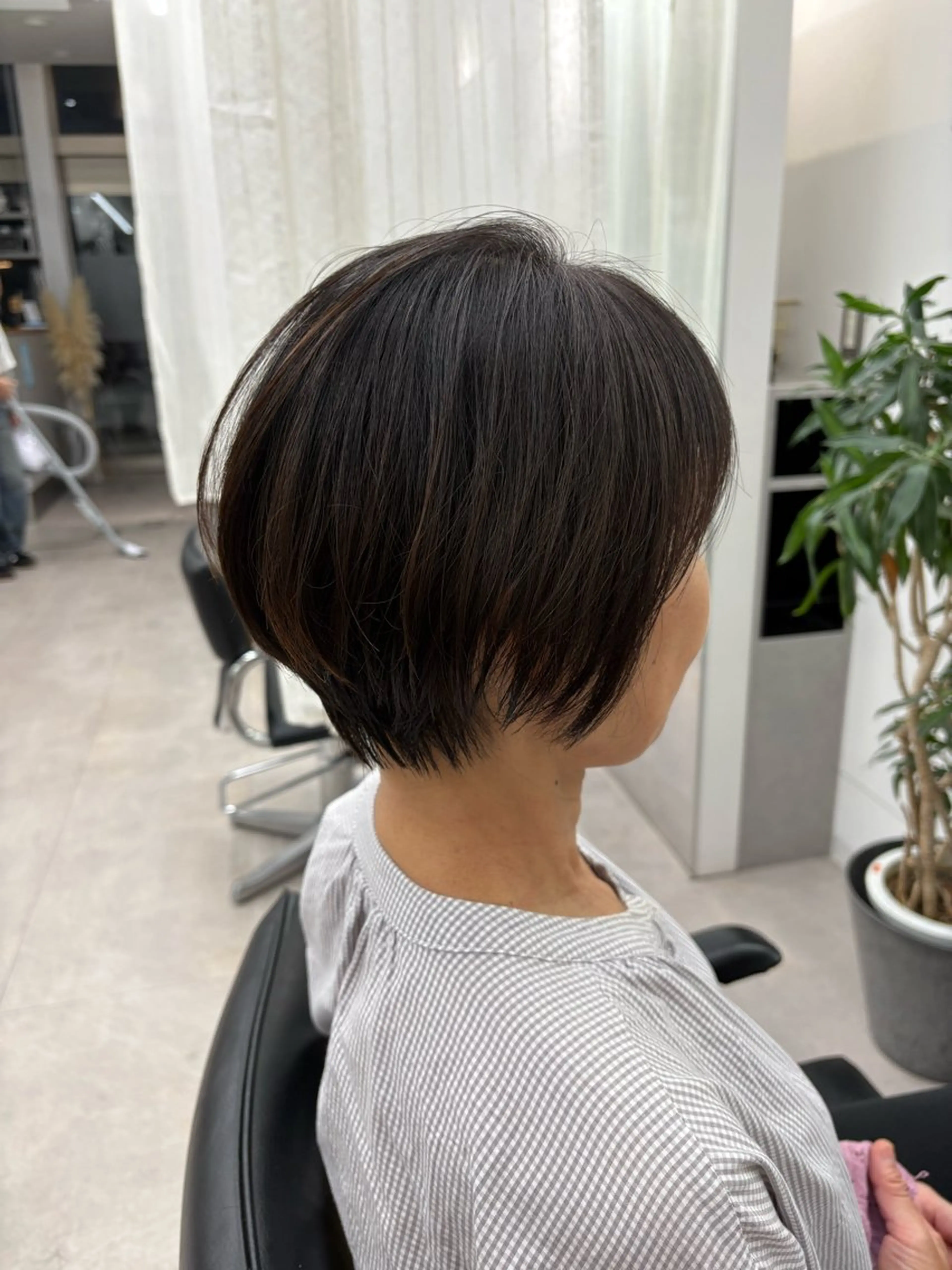 ショート 草場 遼子のヘアスタイル