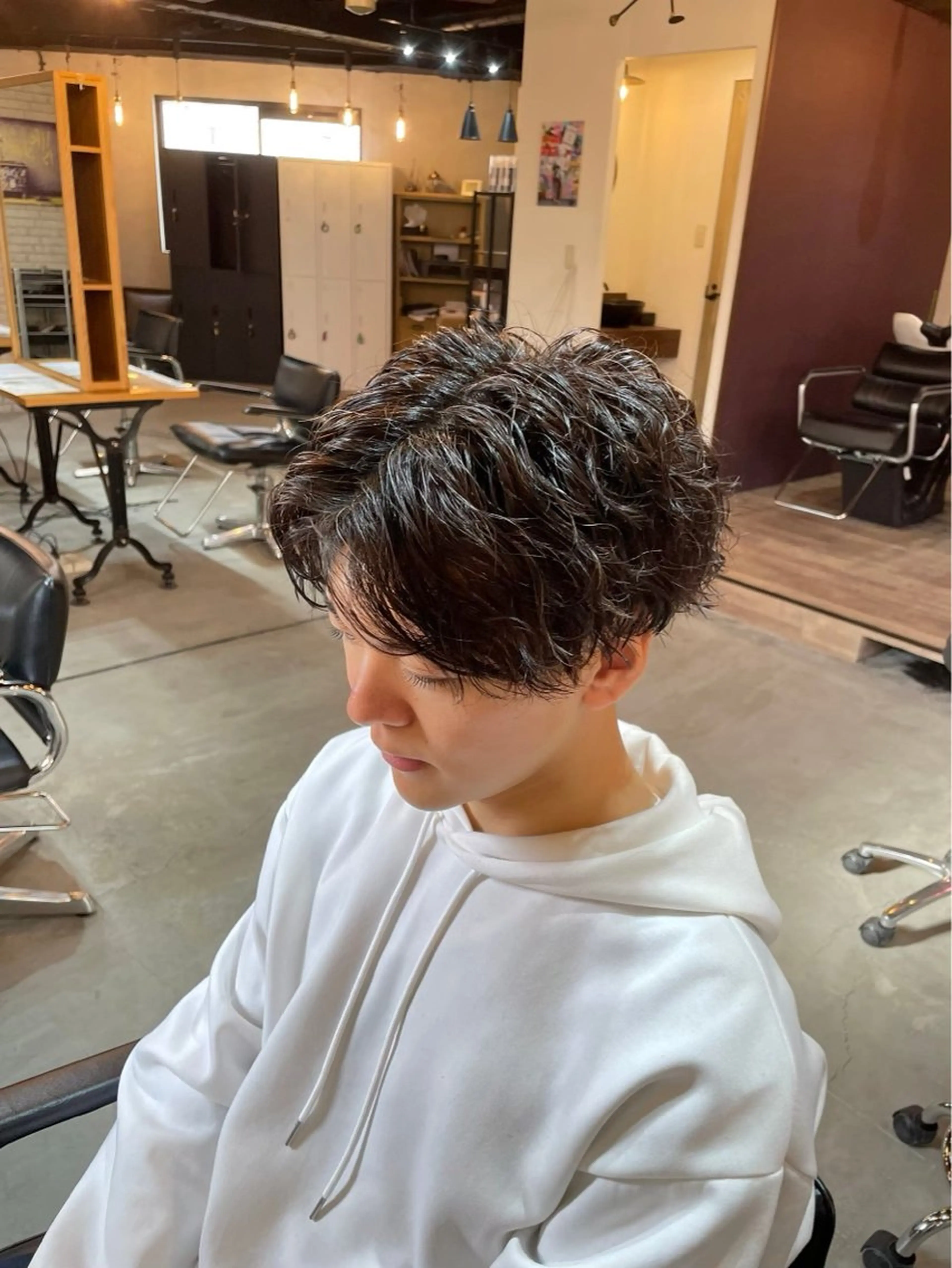 【✨️大人っぽく見せたい方に✨️】メンズカット＋スパイラルパーマ#縦落ちパーマ#大人パーマ#町田美容室の写真