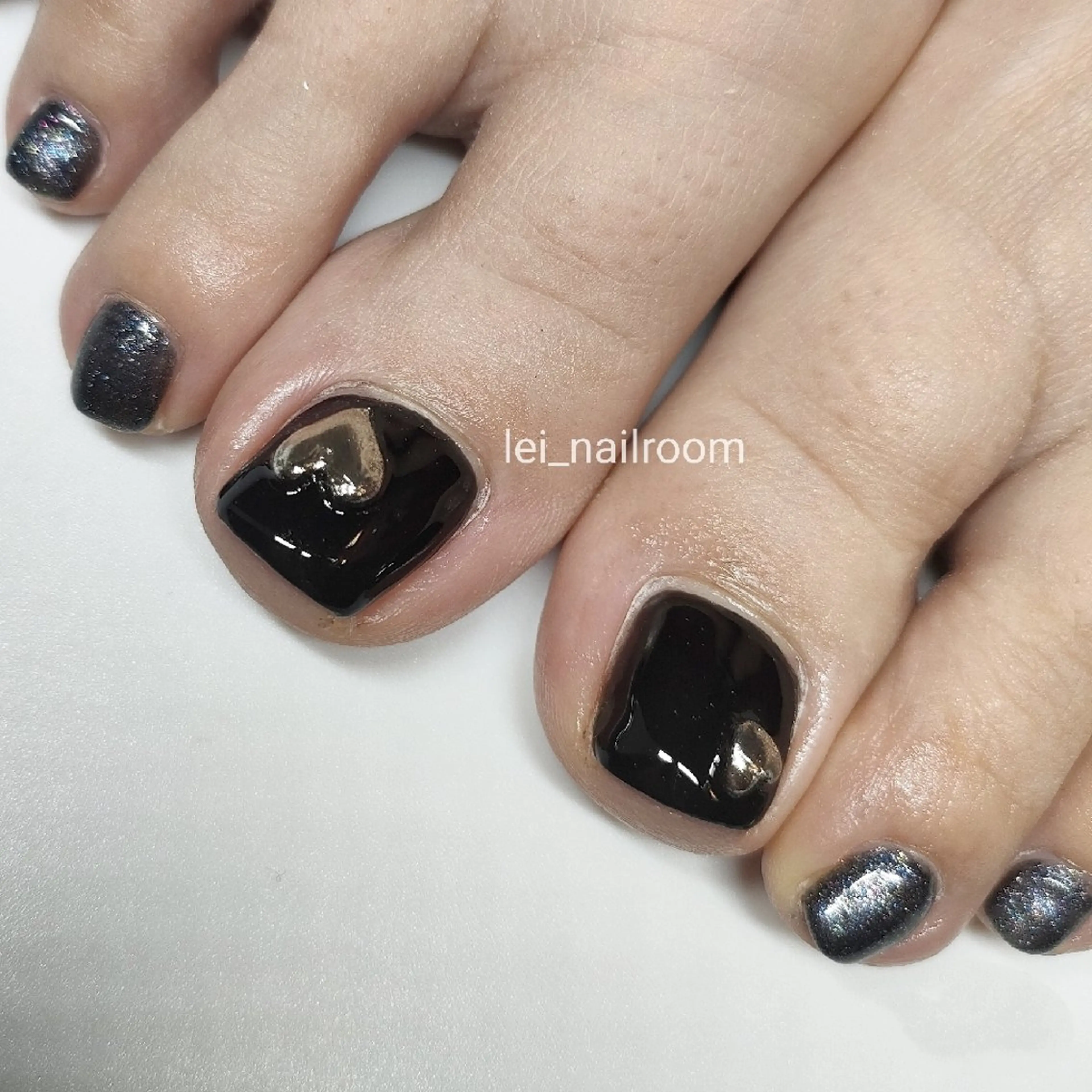 ネイル ジェルネイル ハート ぷっくりネイル lei🌼 nailroomのネイルデザイン