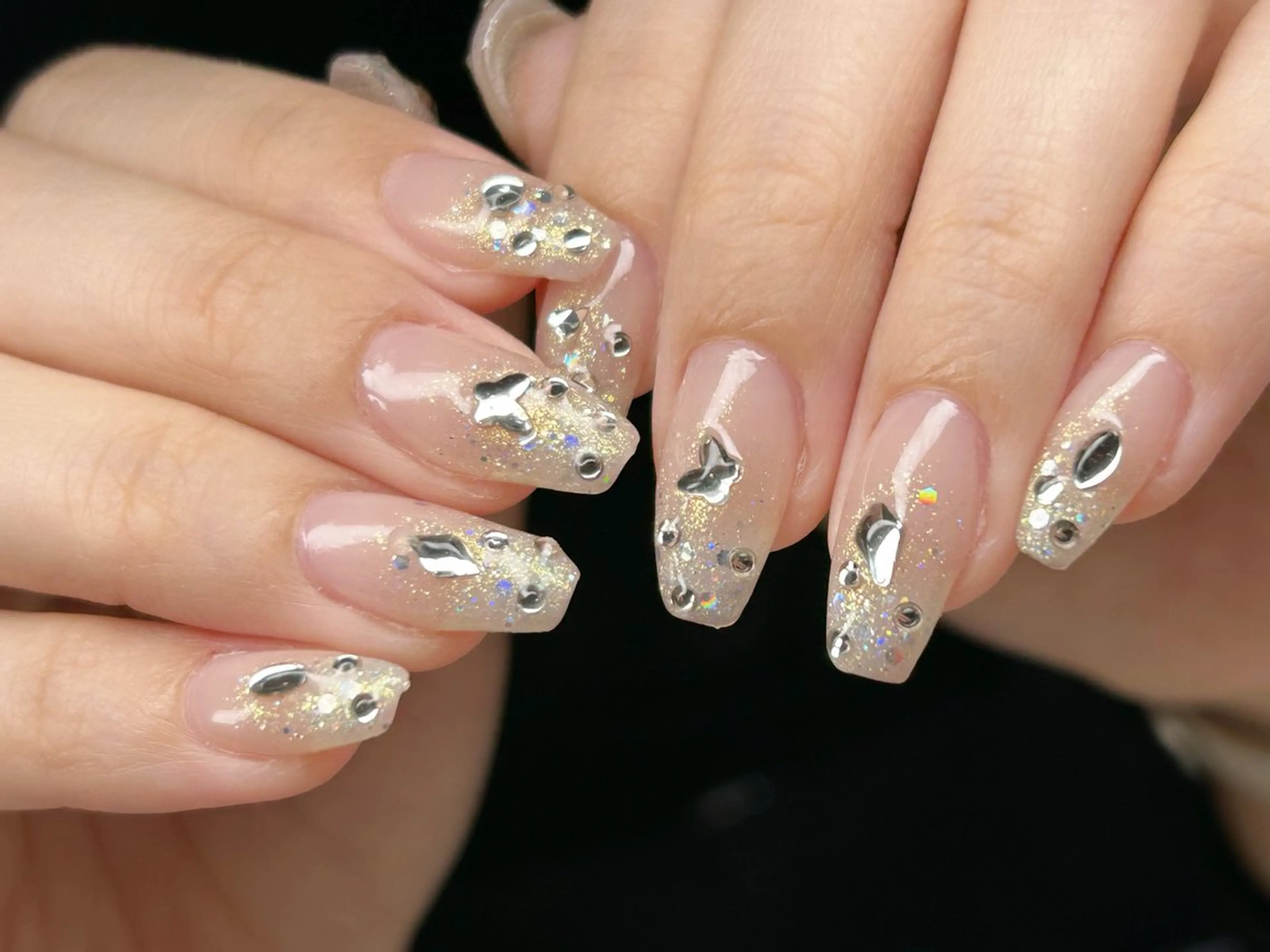 ネイル アートネイル チークネイル 成人式 入学式 長さ出し ハンドネイル Lino Nailのネイルデザイン