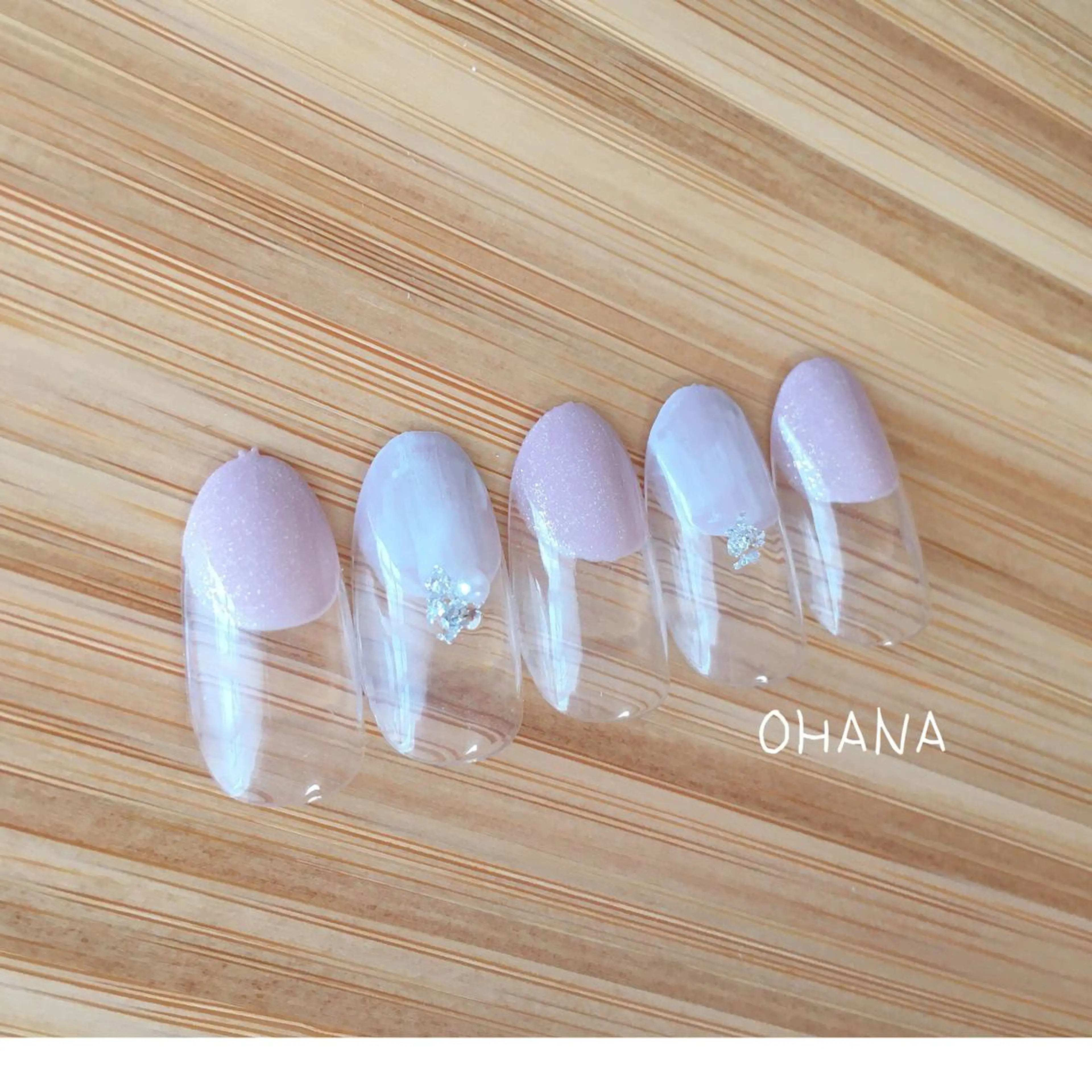 ネイル ミラーネイル ニュアンスネイル ショートネイル 冬ネイル nailroom OHANA🌴のネイルデザイン