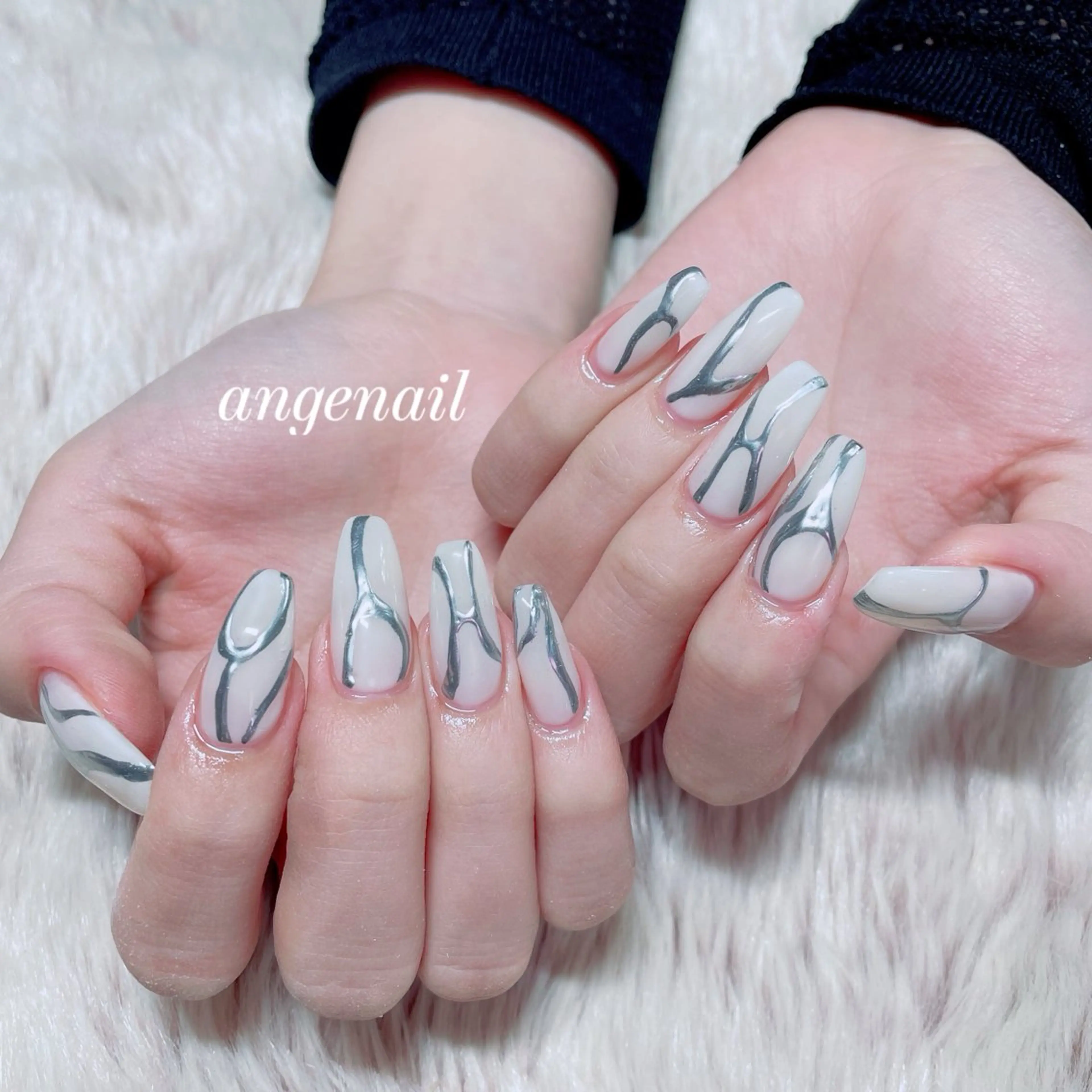 ネイル ハンドネイル オーナーネイリスト MAKIのネイルデザイン