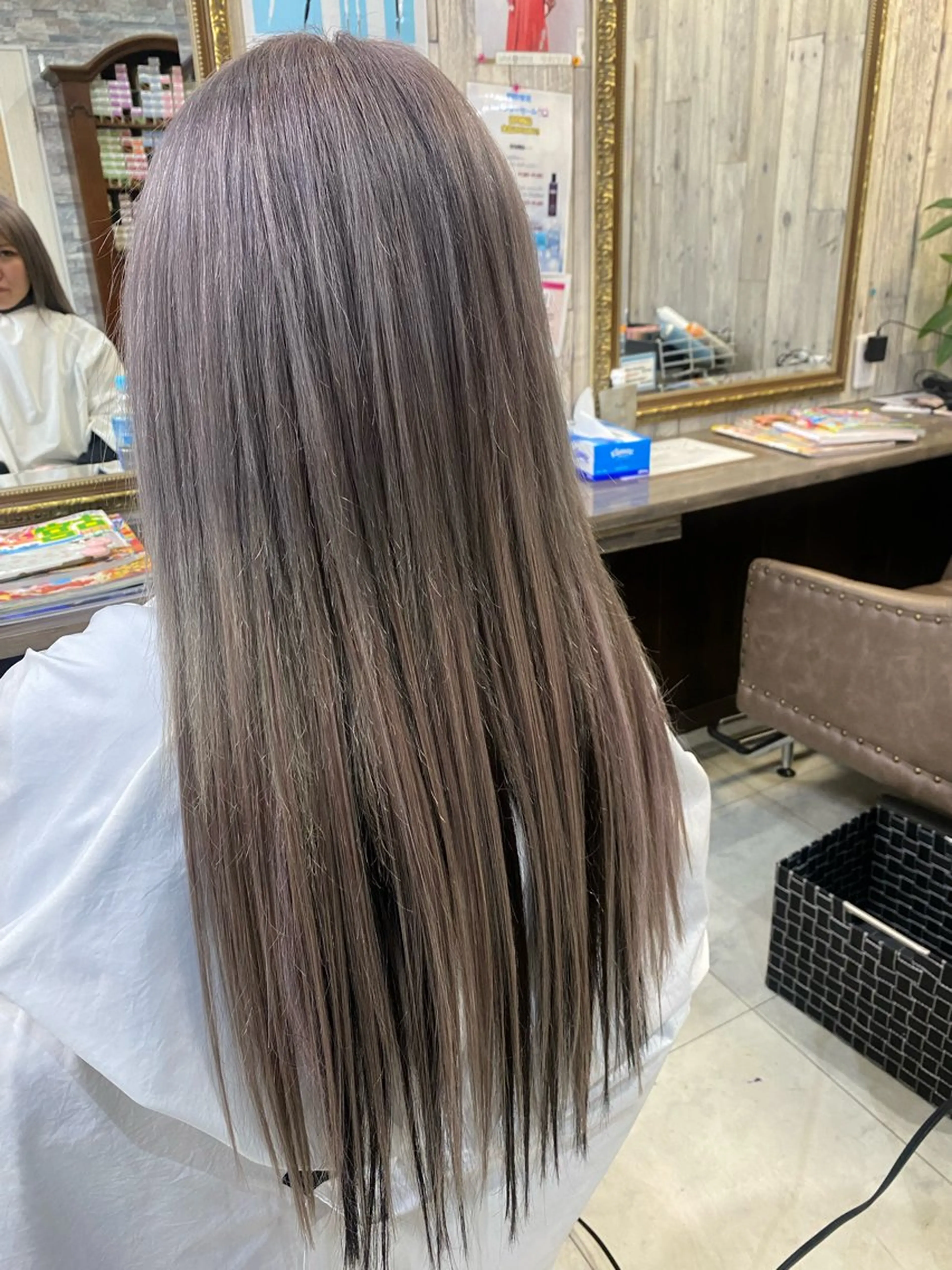 ミディアム エクステ Arphy/ /のヘアスタイル