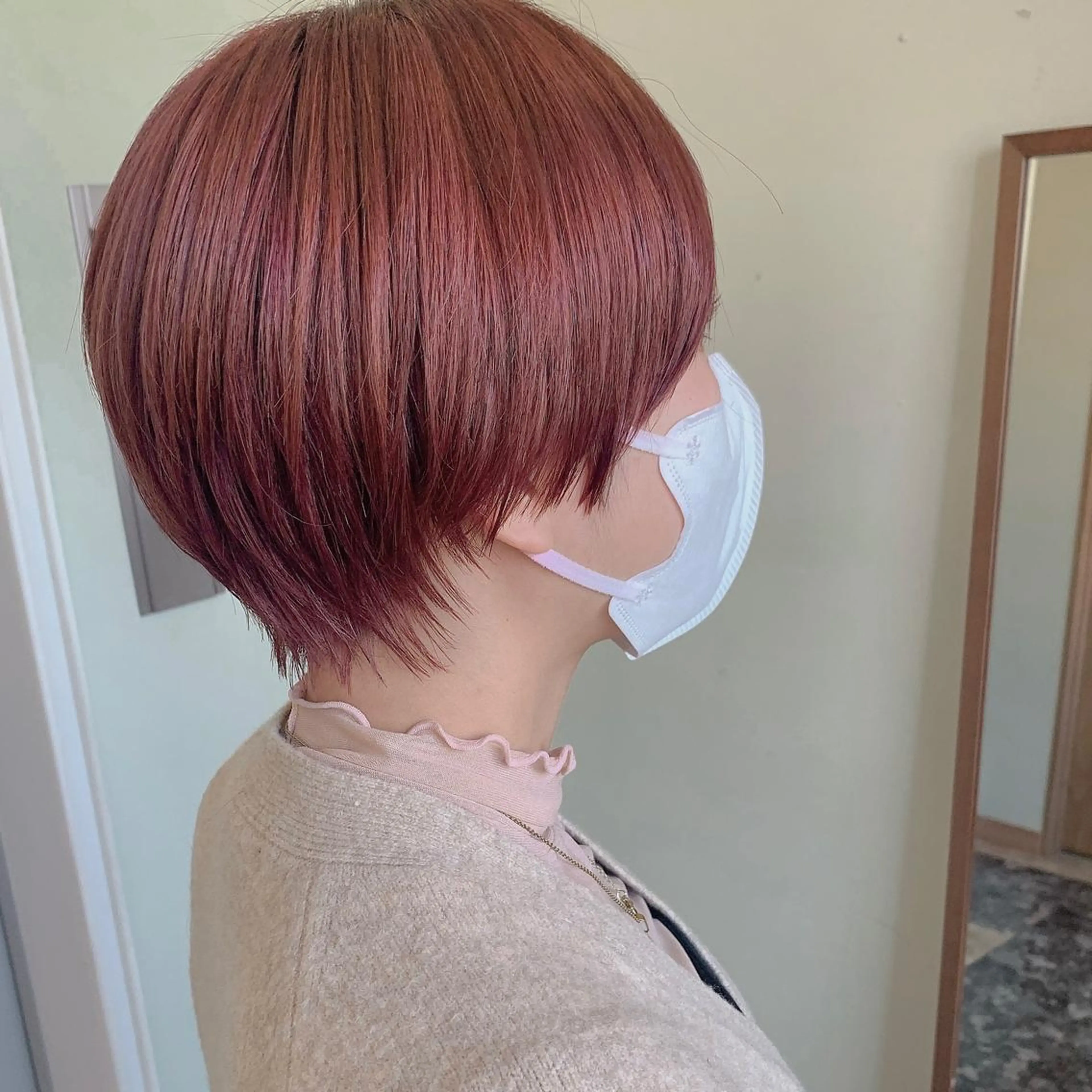 ショート カラー NUMBER_ ユイナのヘアスタイル