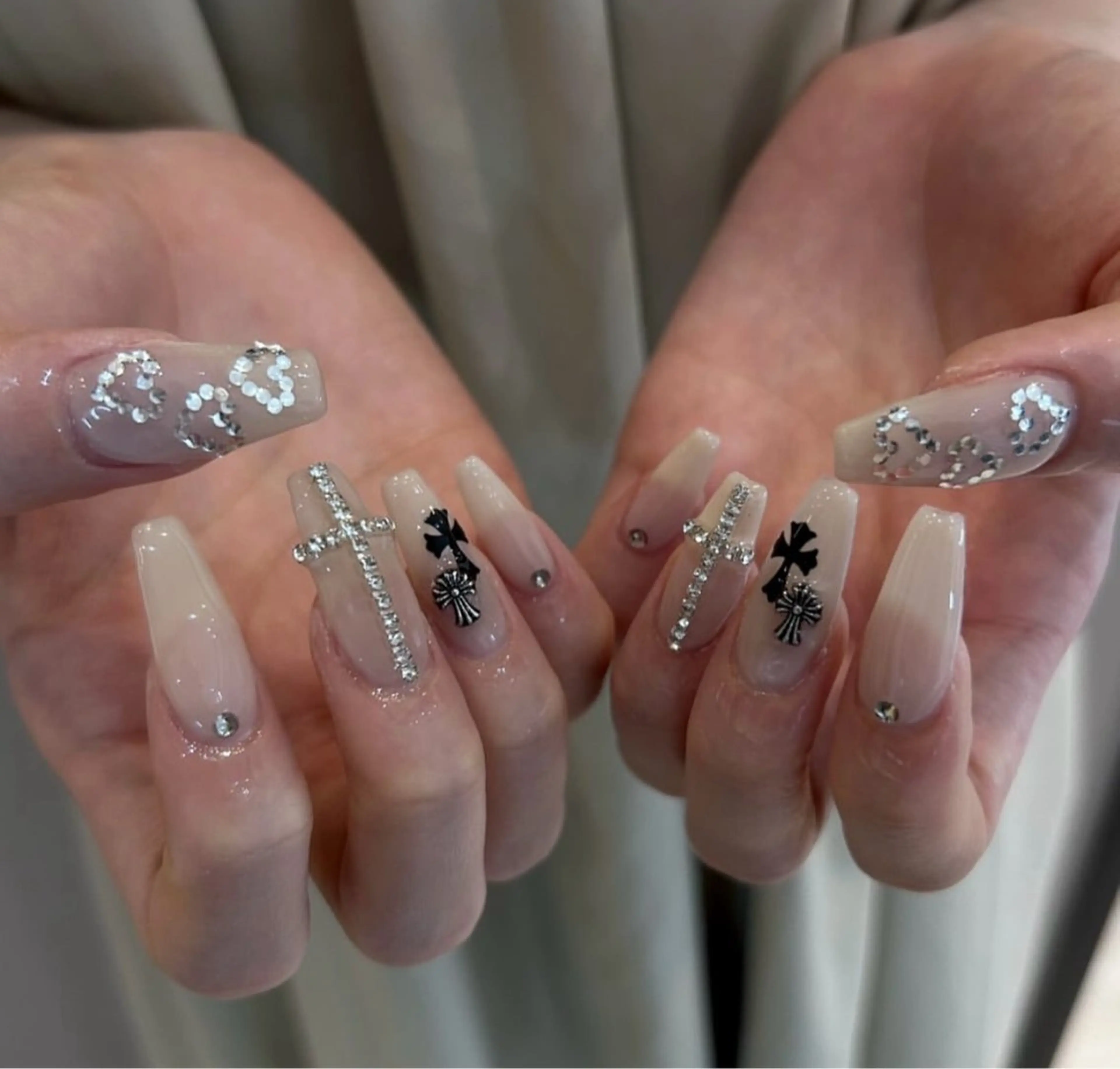 ネイル ハンドネイル BERA NAILSのネイルデザイン