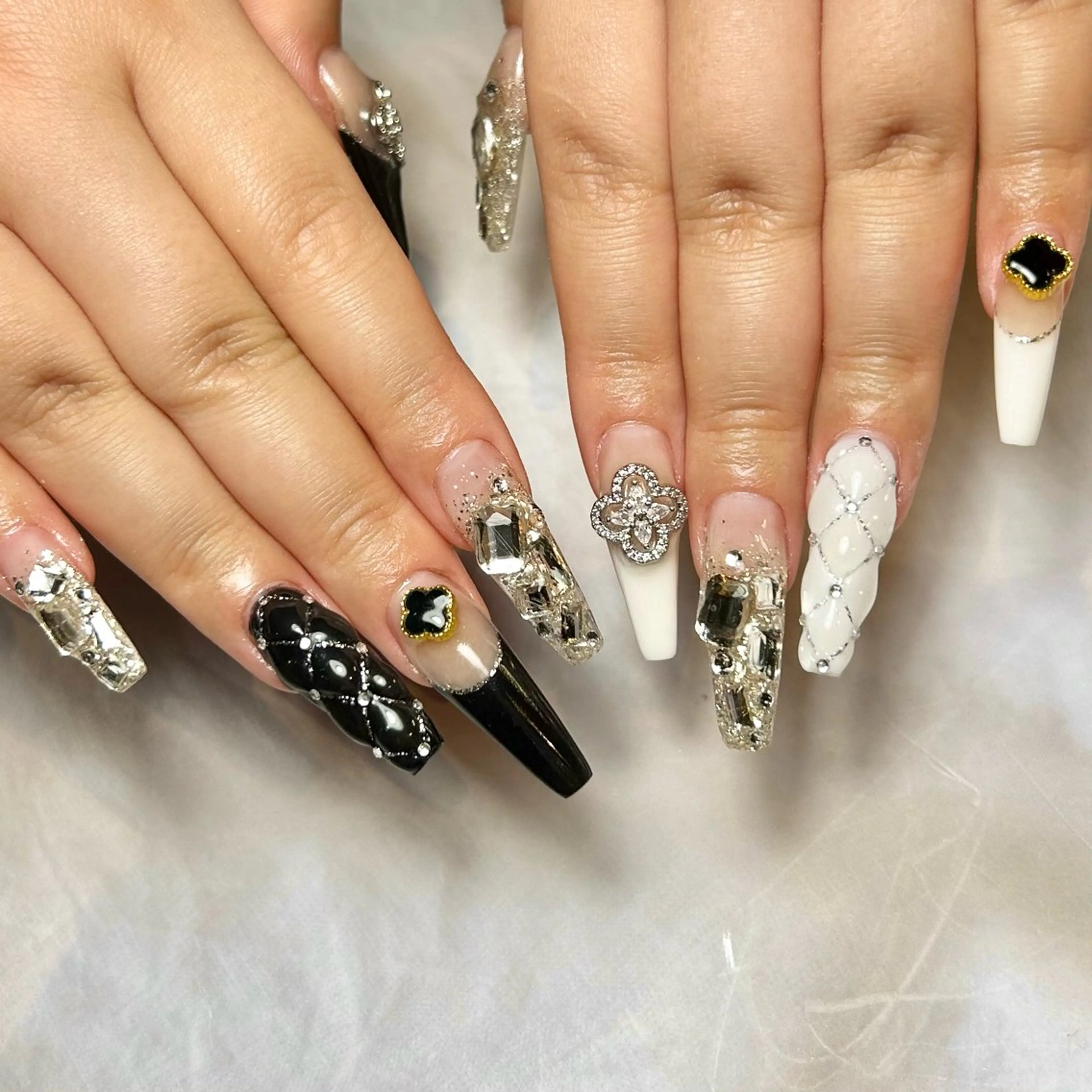 ネイル 持ち込み ハンドネイル Reflection marikoのネイルデザイン