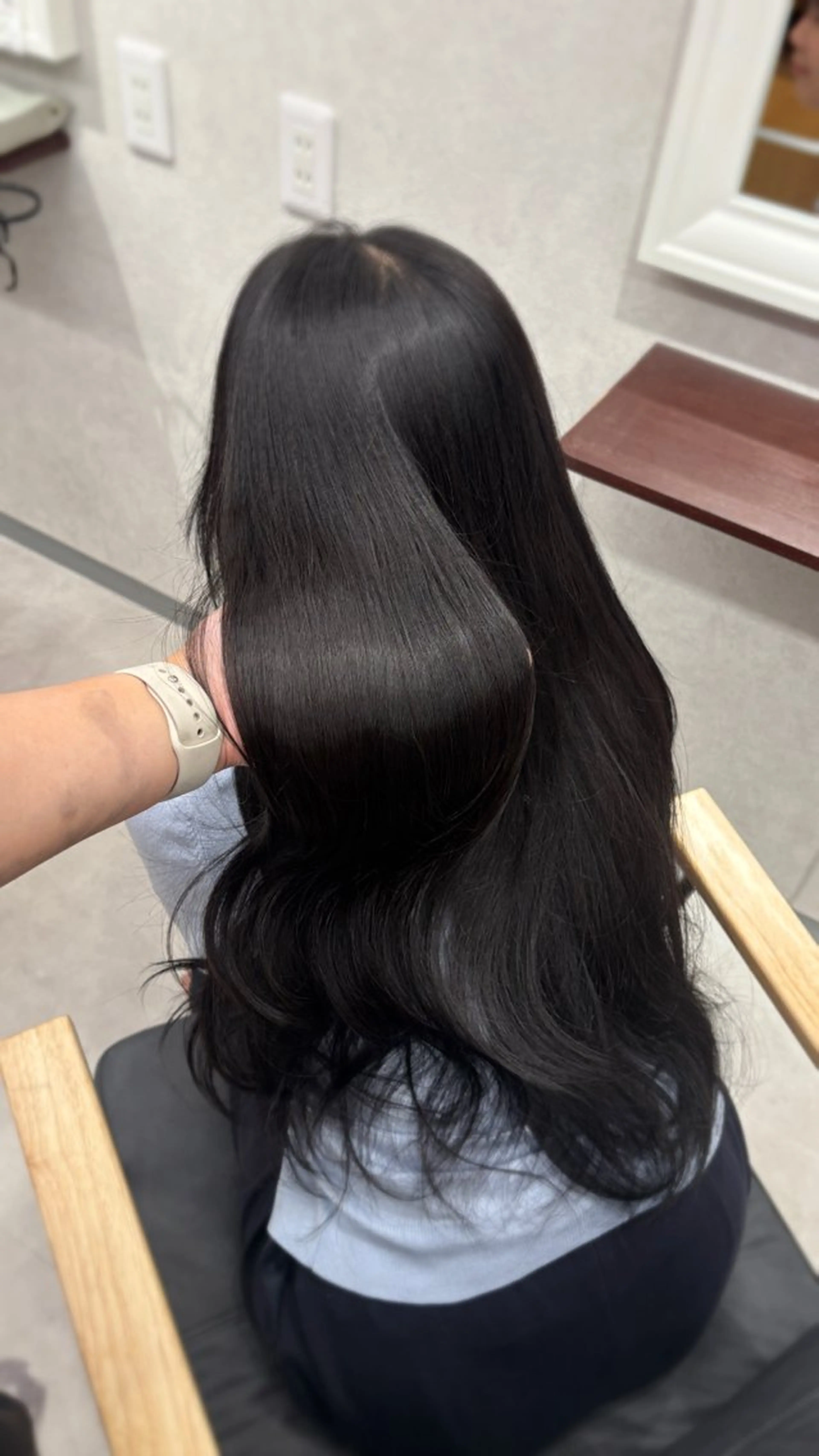 セミロング カラー 透明感カラー ／kana‎🤍のヘアスタイル