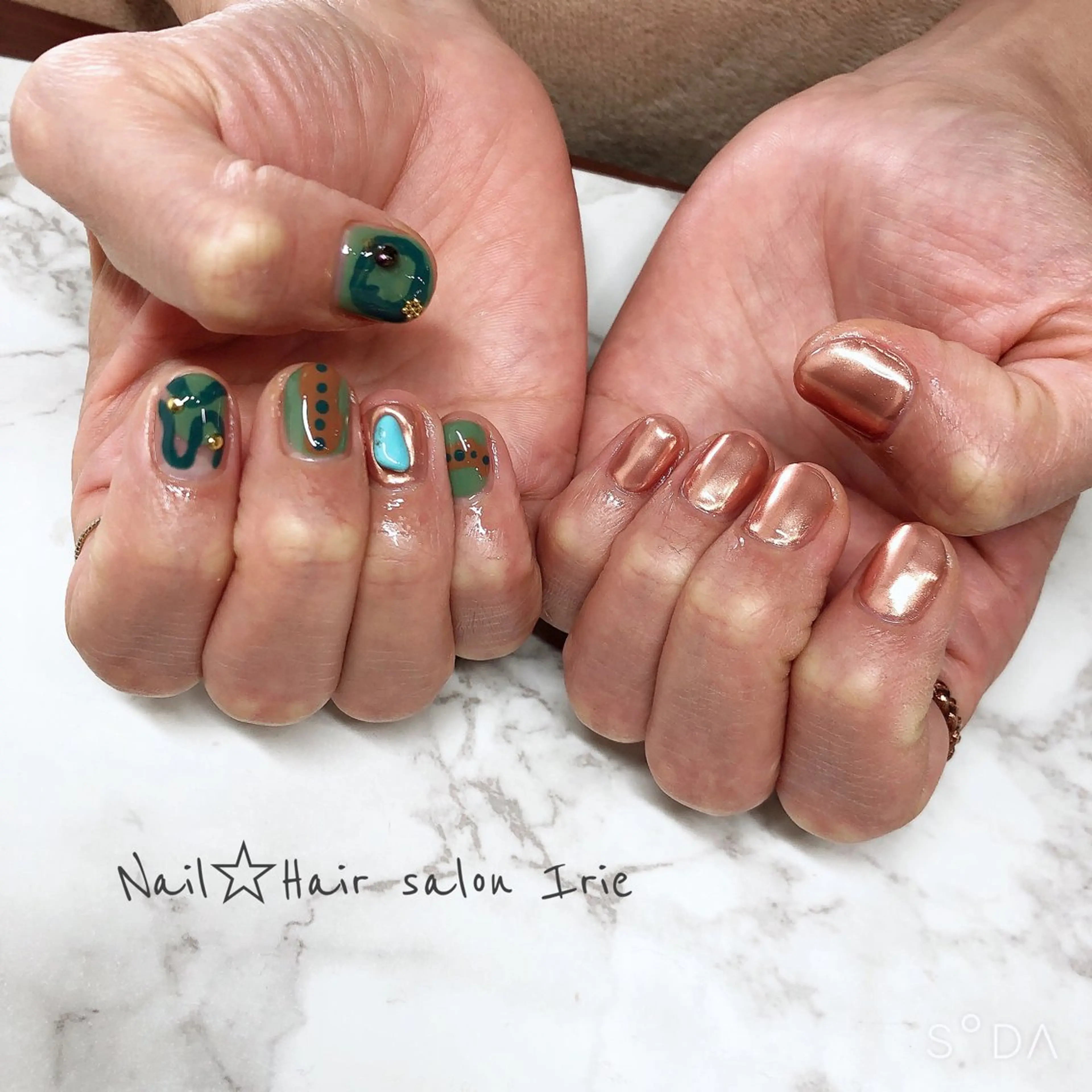 ネイル ハンドネイル 與儀 知佳のネイルデザイン