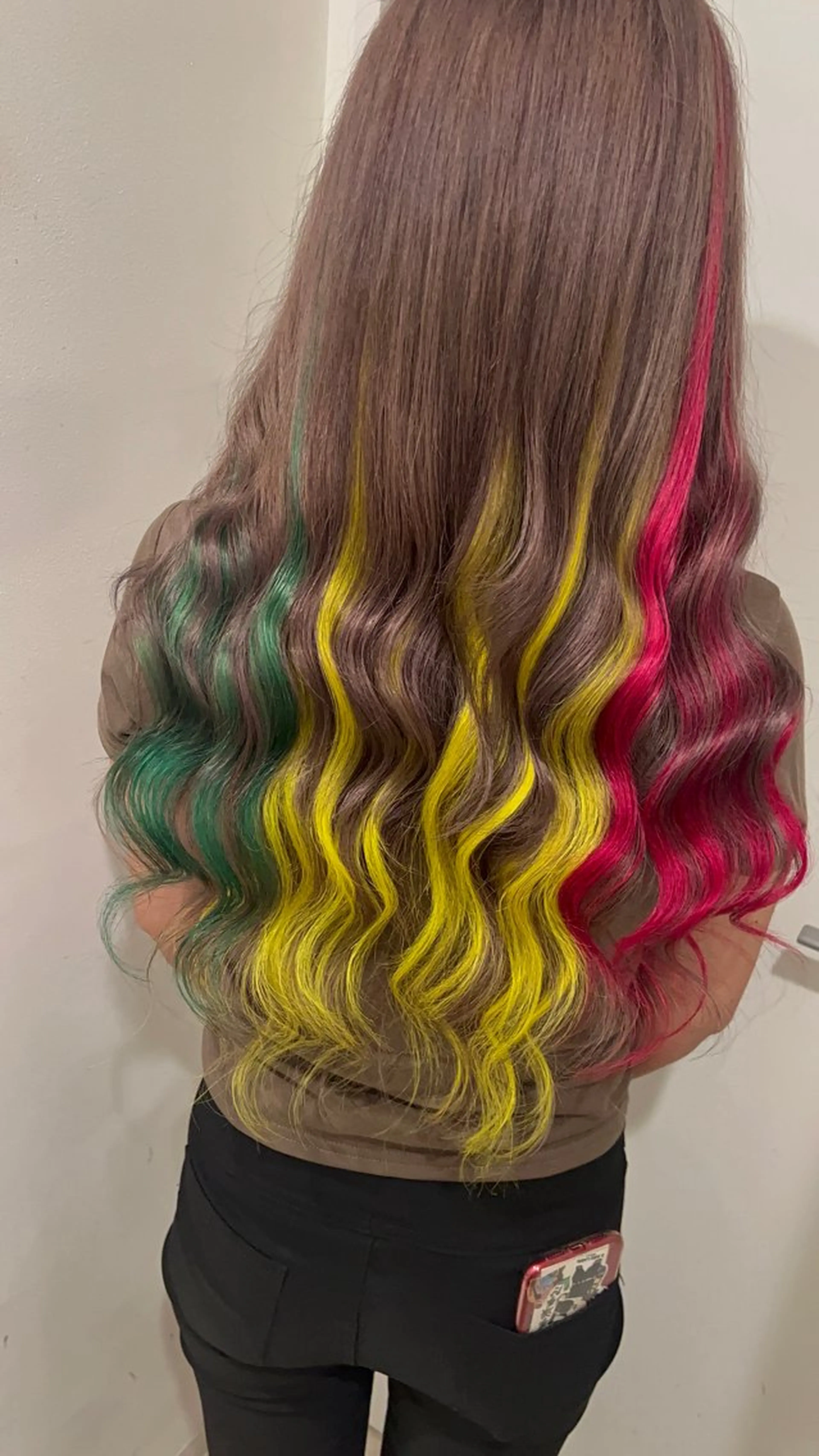 セミロング カラー ヘアアレンジ 🔥ハイトーンカラー ギャルNAOKI🔥のヘアスタイル