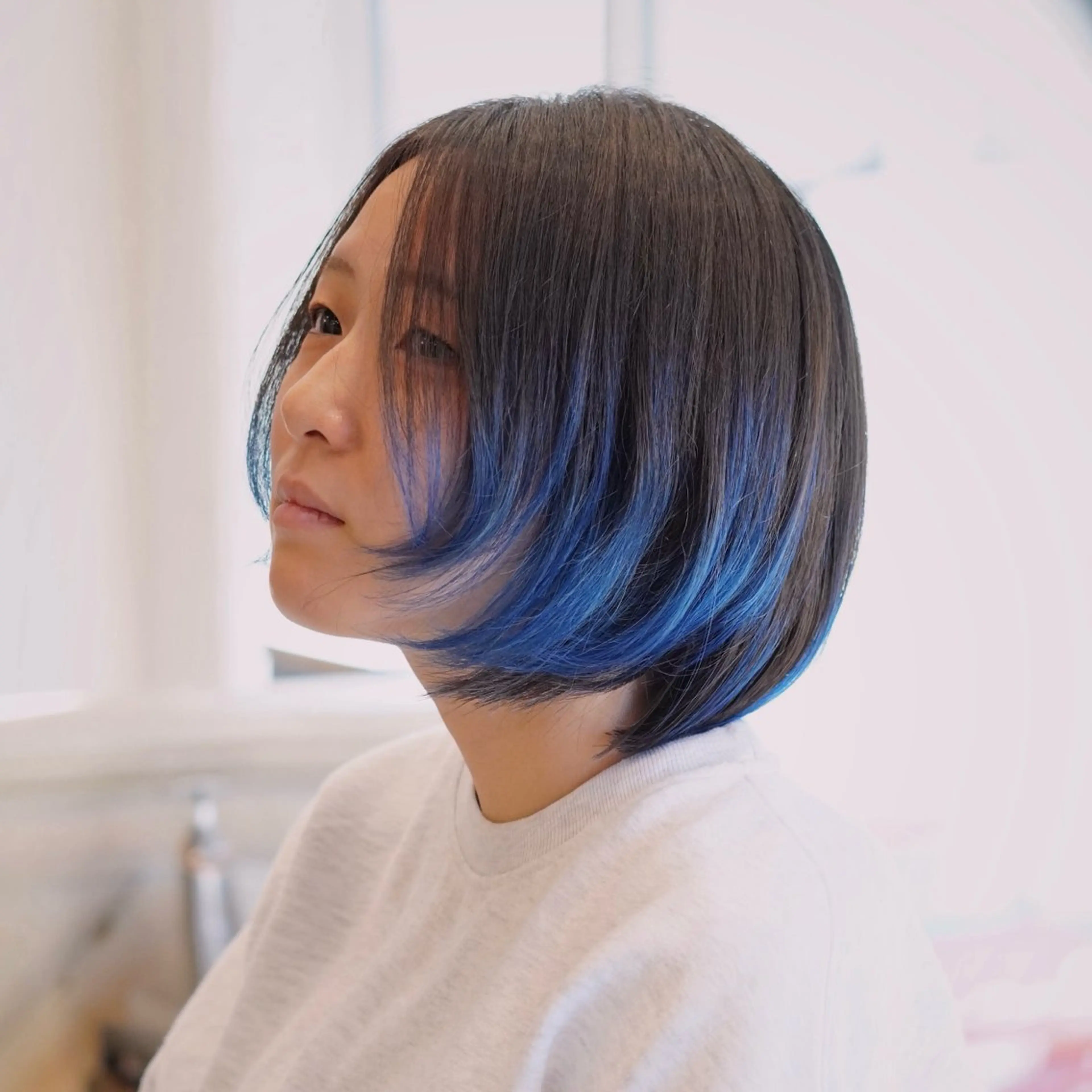 ショート カラー ブルーカラー 今出 りょうやのヘアスタイル