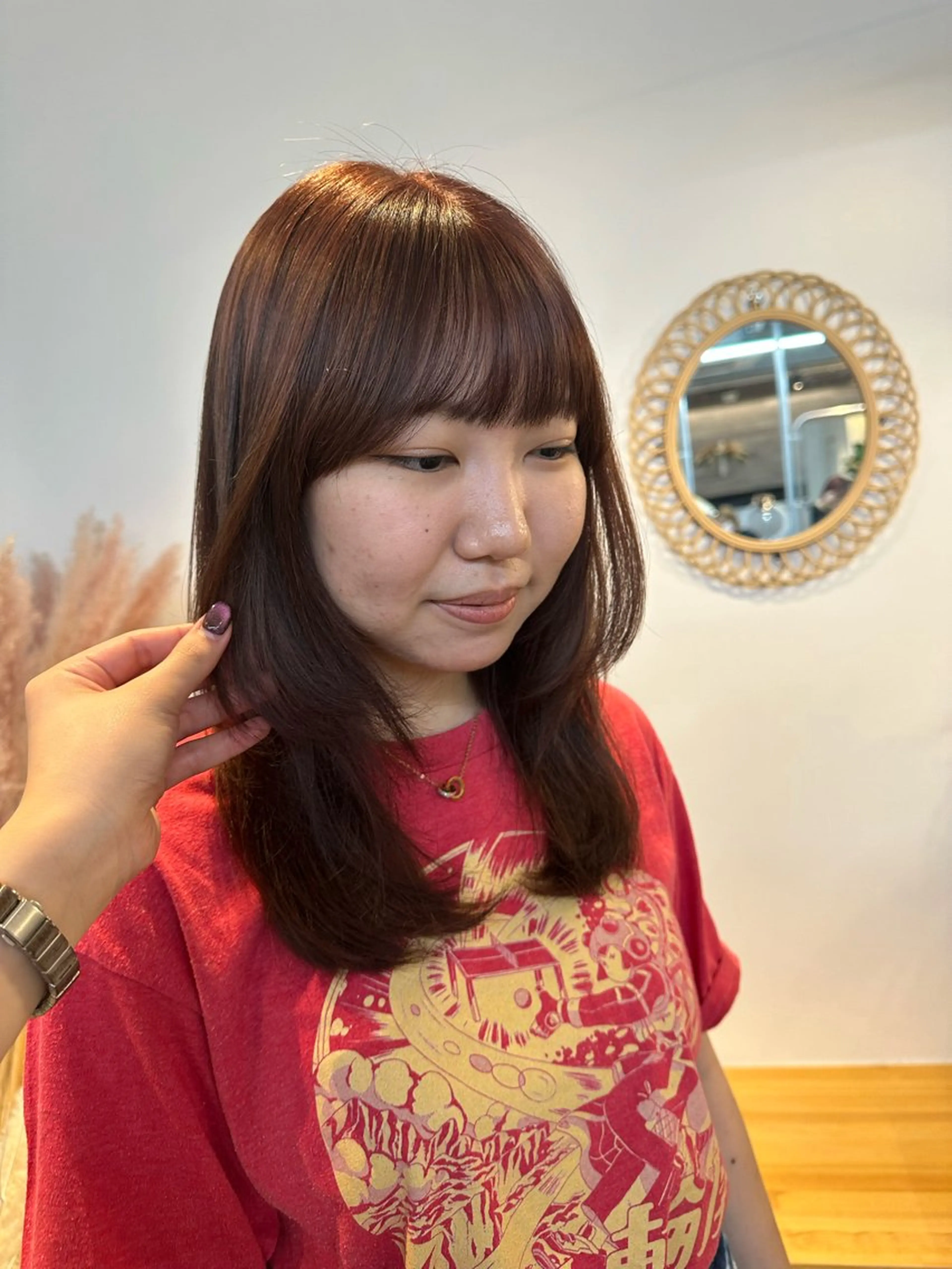 ミディアム カラー yuika .のヘアスタイル