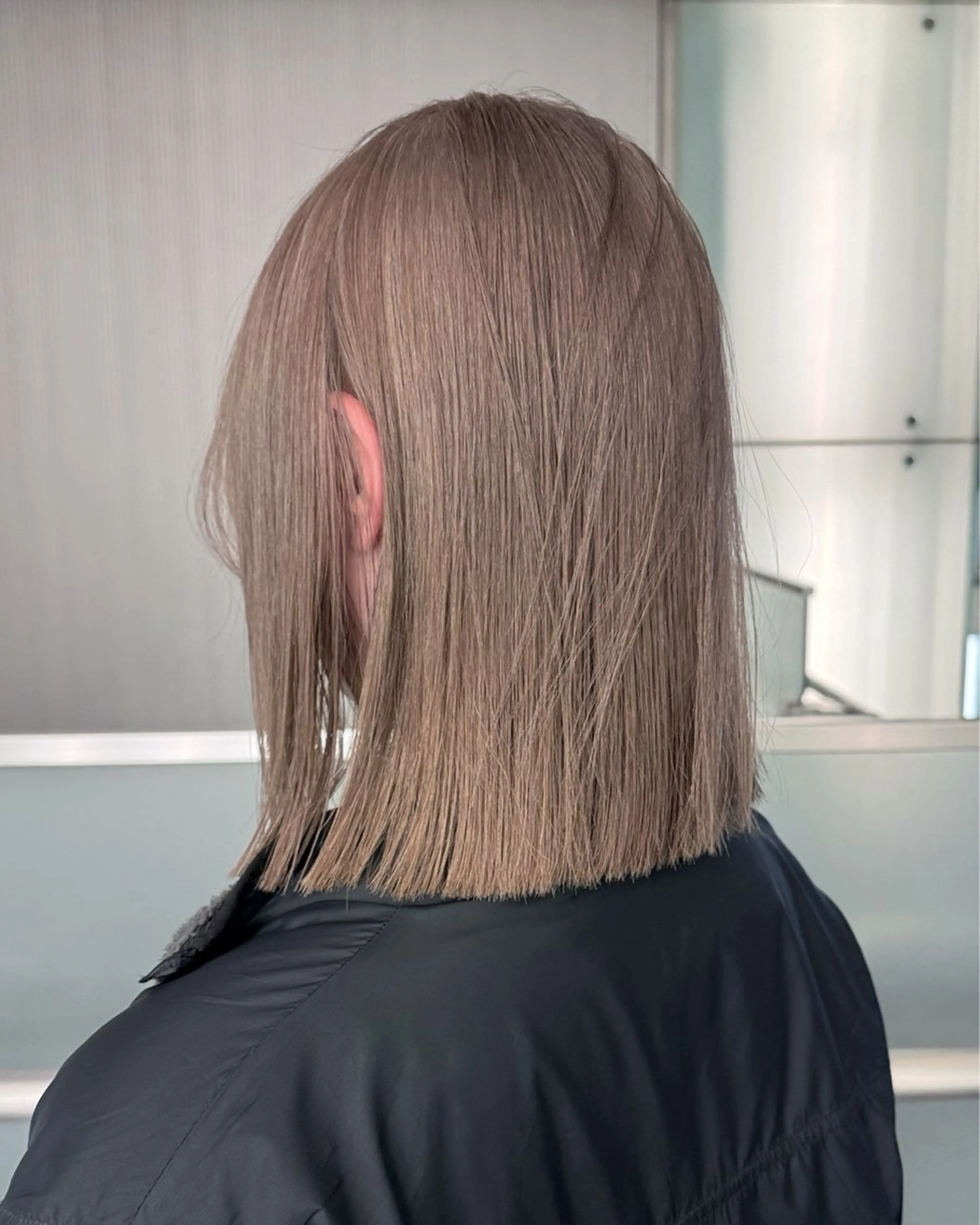 ミディアム カラー ベージュカラー ブリーチ ミルクティーベージュ 🫧ブリーチカラー/ ボブ🫧madokaのヘアスタイル