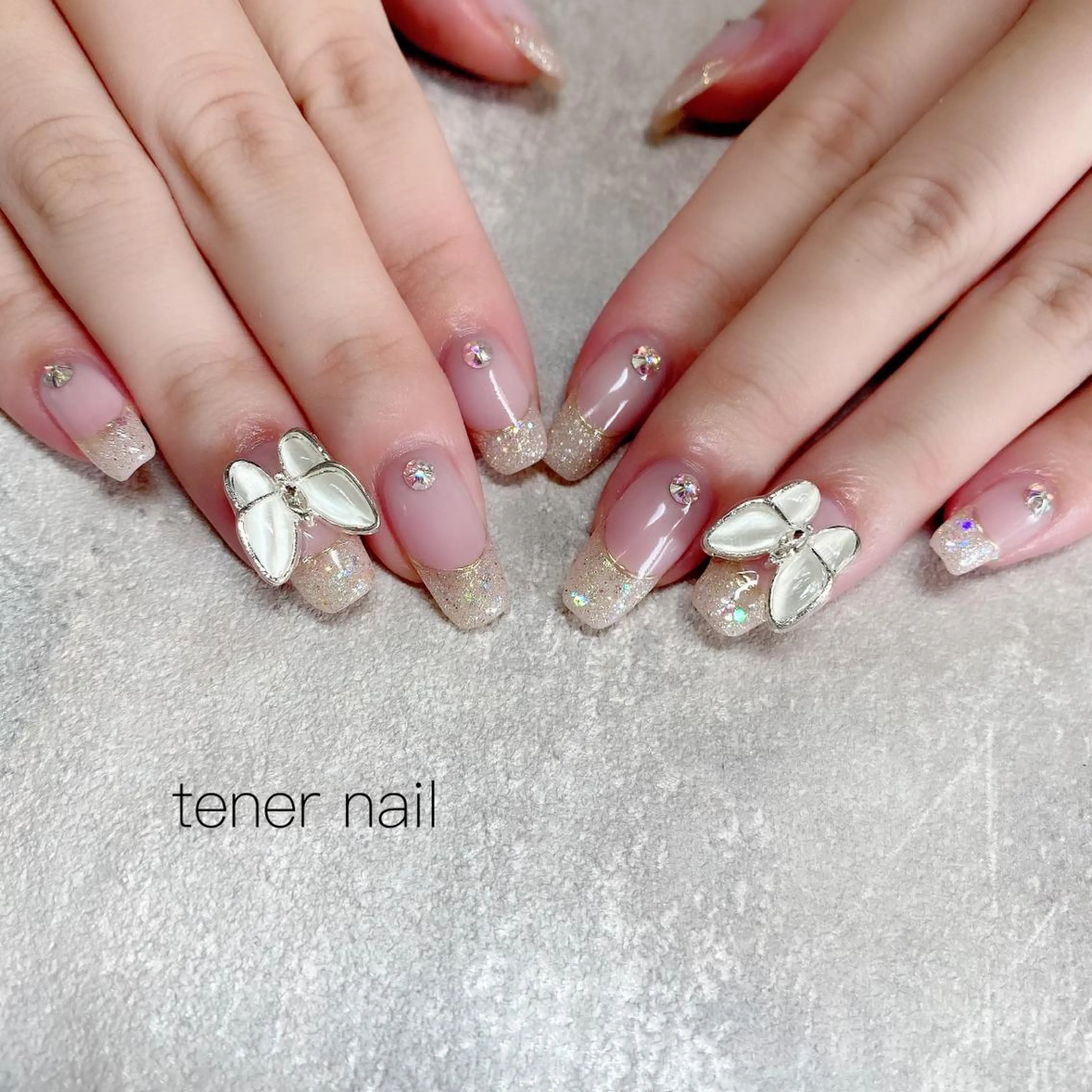 ネイル フレンチネイル キラキラネイル テネルネイル tener nailのネイルデザイン