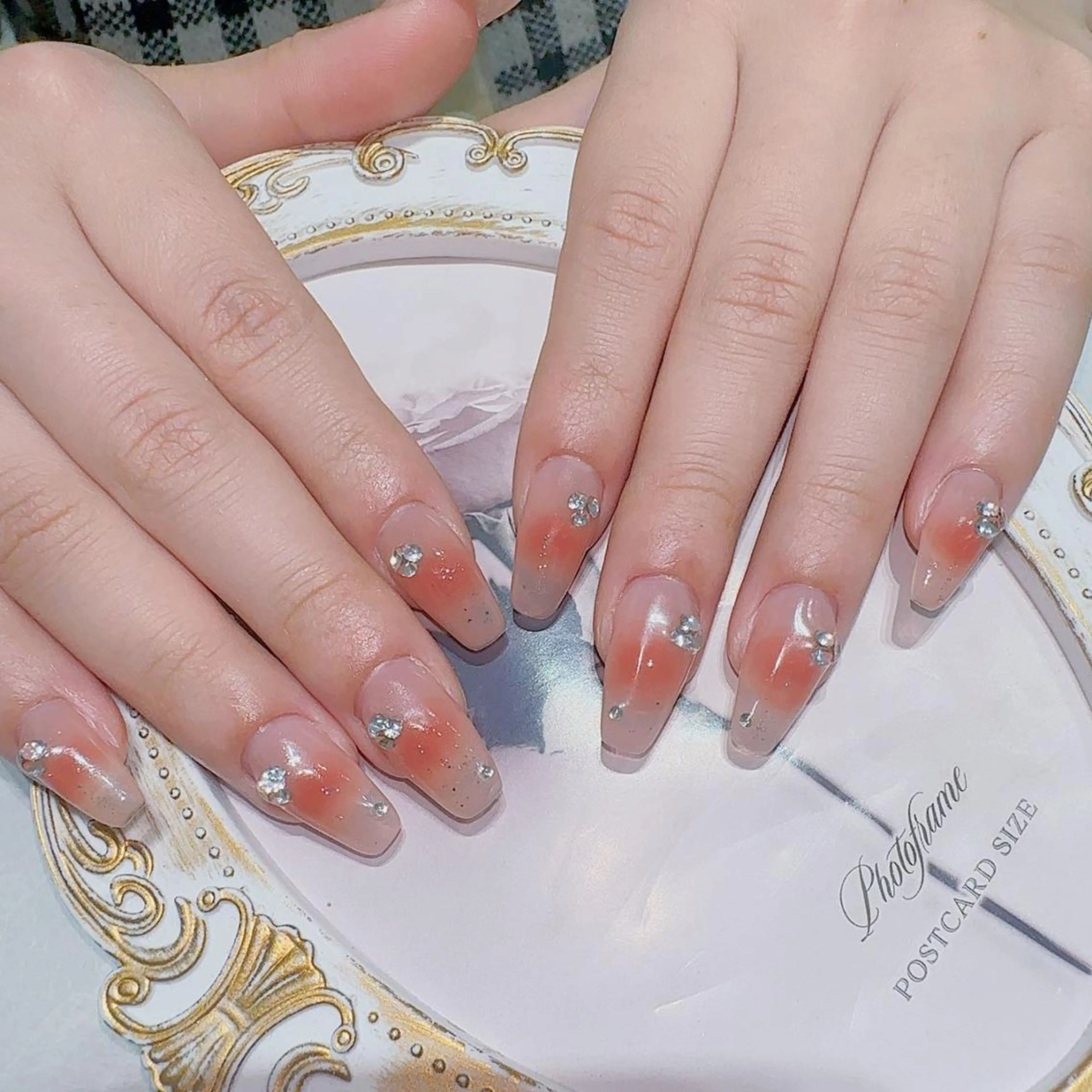 ネイル ネイルチップ Queens ひなのネイルデザイン