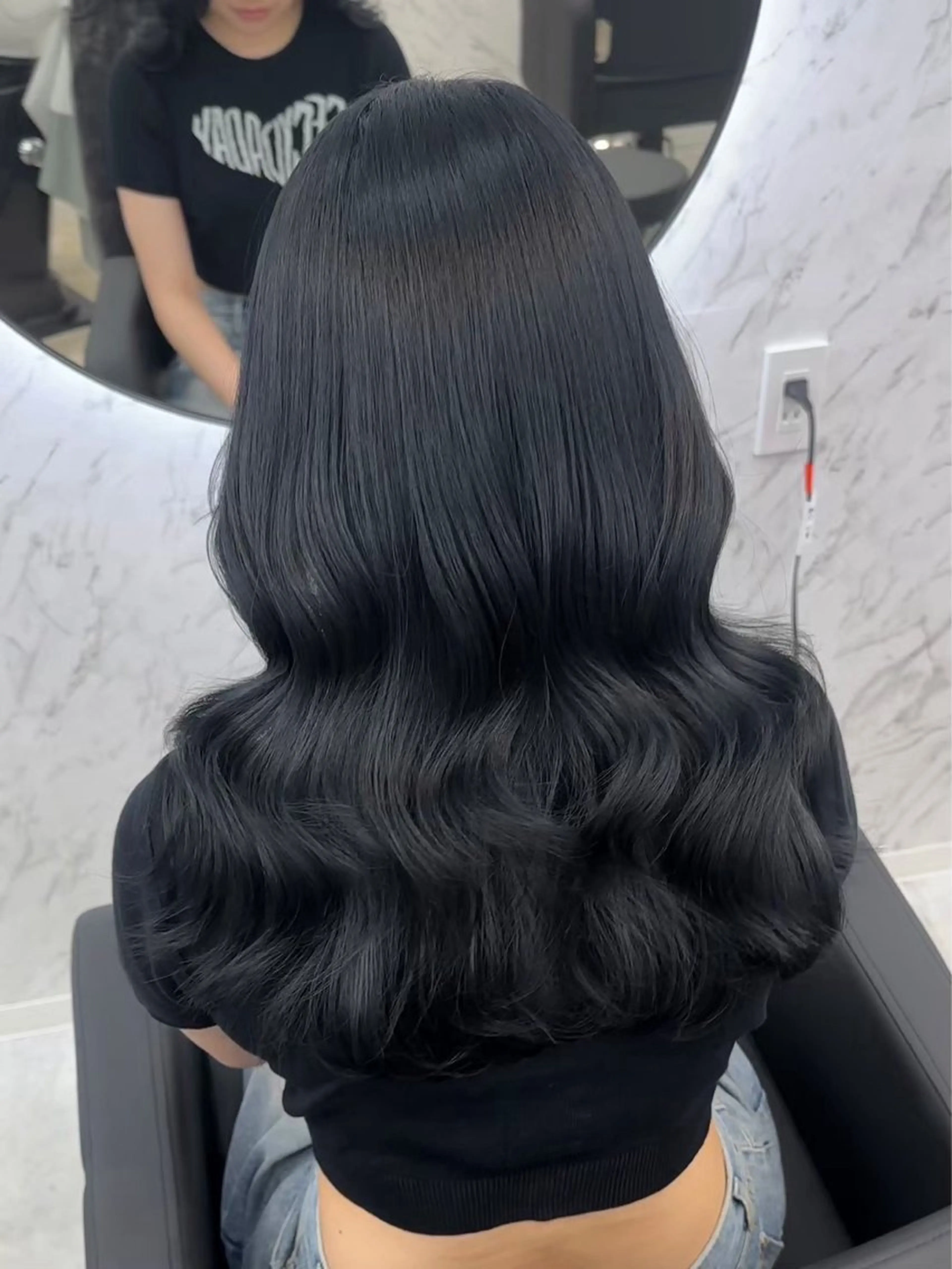 ロング カラー 黒髪 ブルーカラー ブルーブラック ヘアカラー トリートメント カット¥1100 ✂️MIUのヘアスタイル