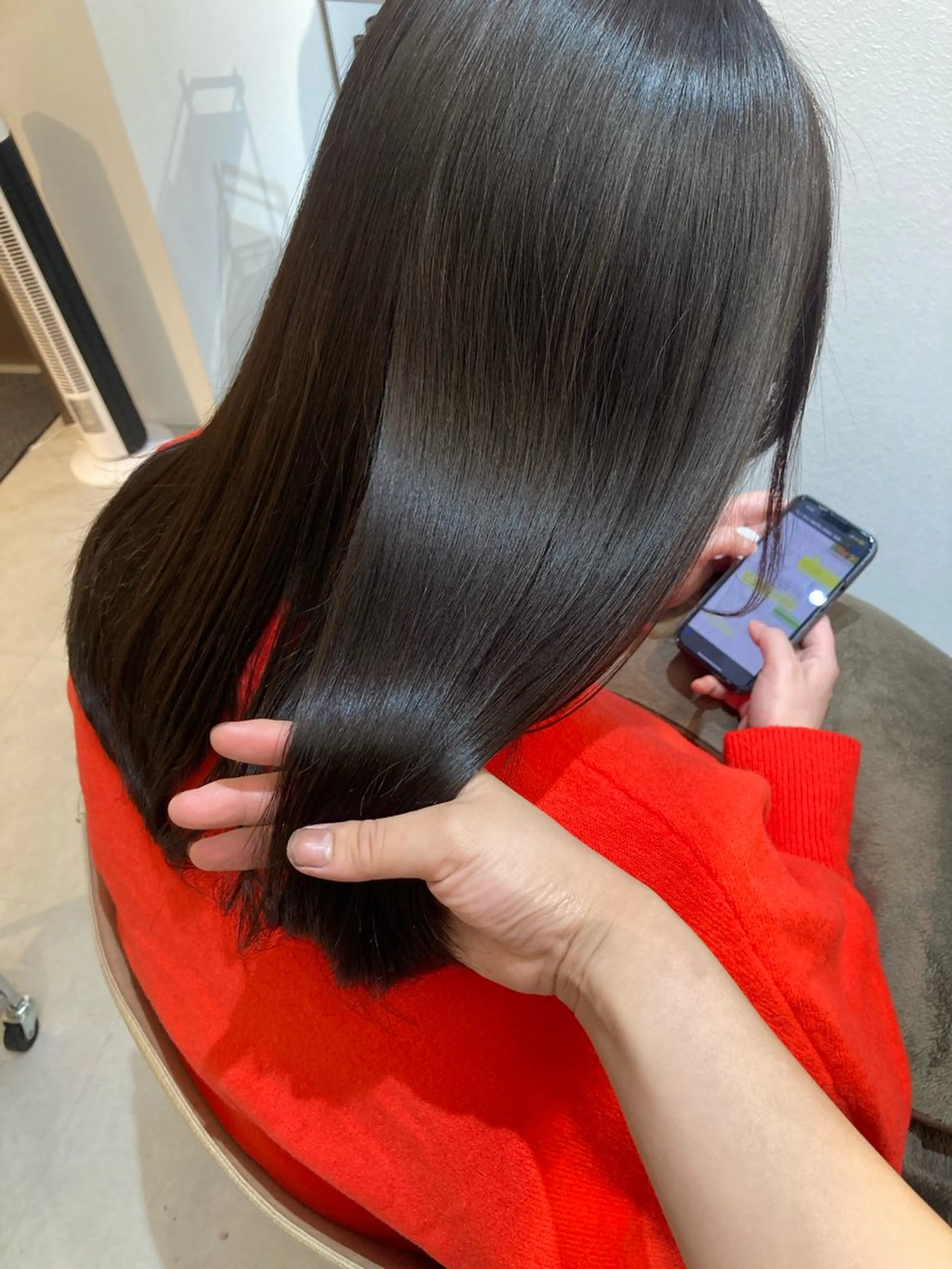 セミロング ✨色持ちの良い艶 カラー✨蟹江真世のヘアスタイル