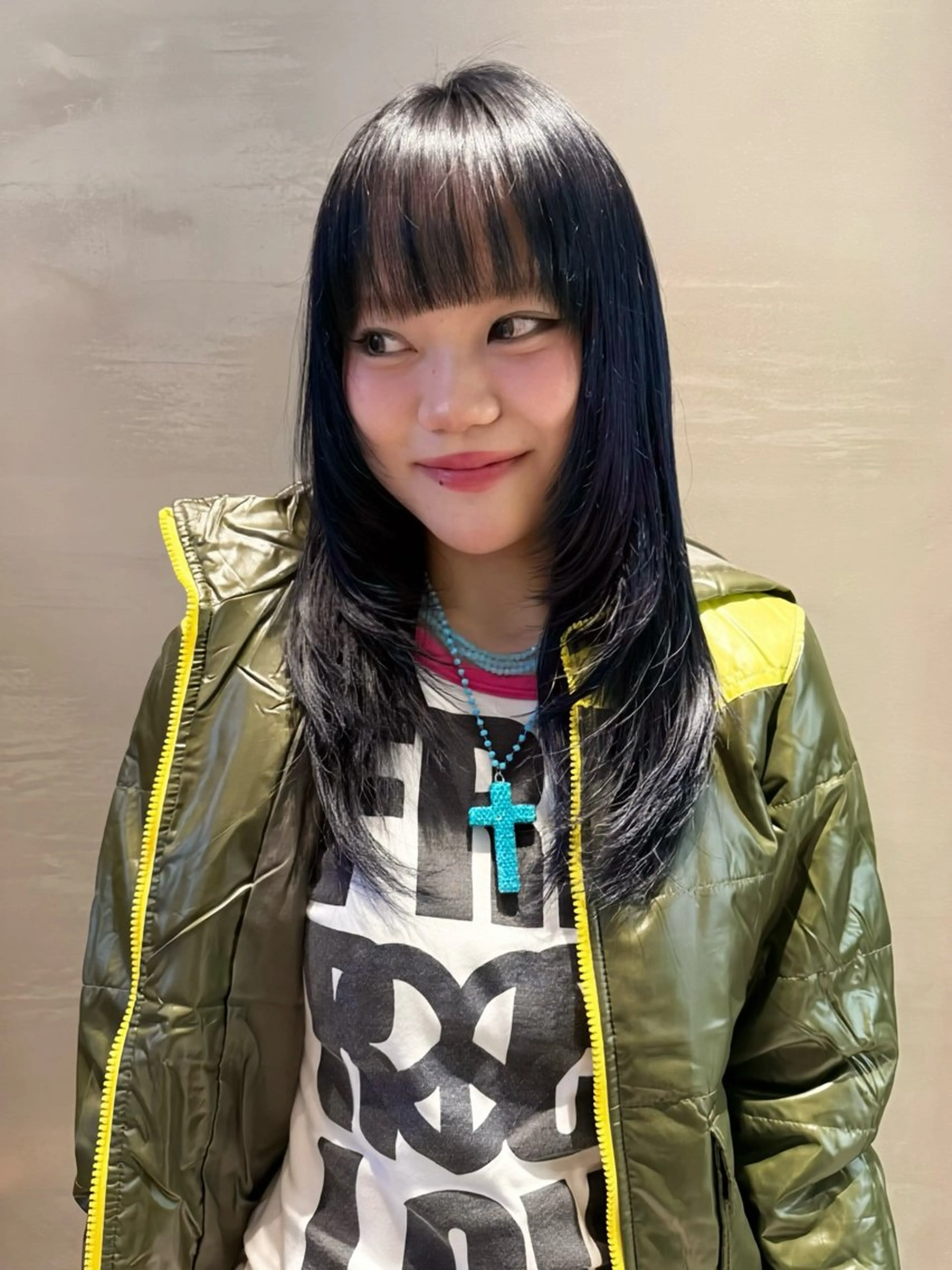 セミロング カット ヘアカラー トリートメント ♥️ブリーチ/ボブ/ レイヤー♥️maiのヘアスタイル