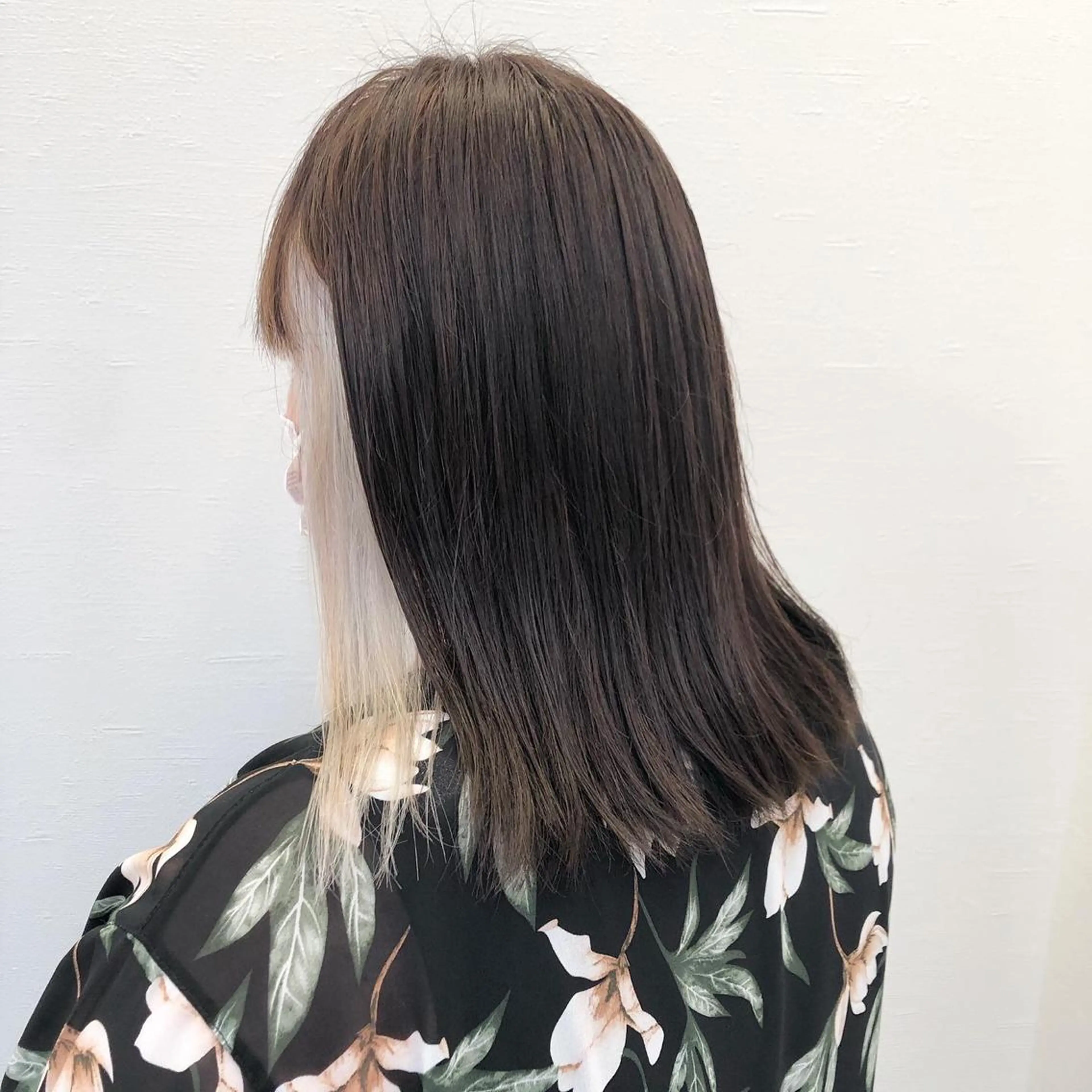 カラー ツノガイ エリのヘアスタイル