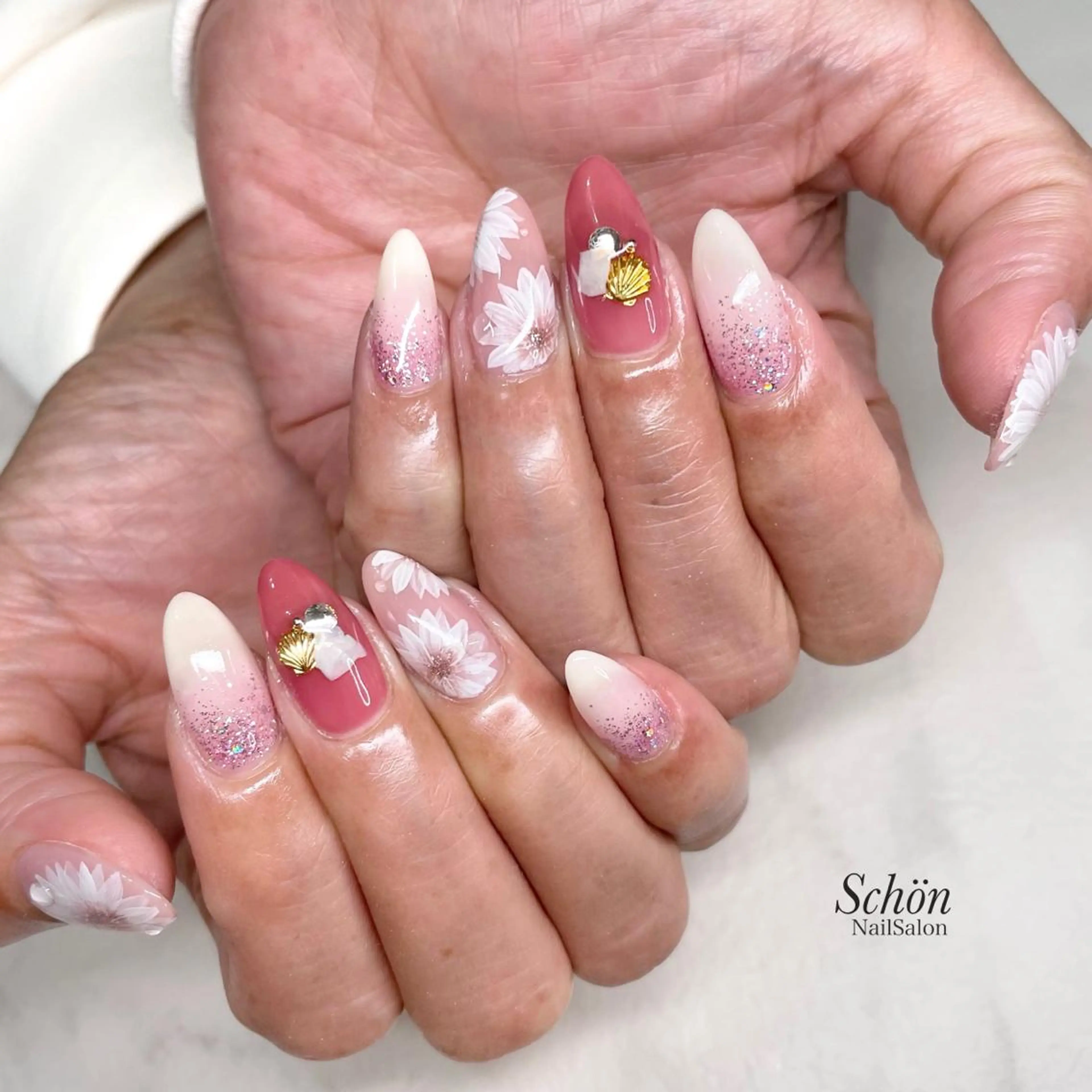 ネイル ハンドネイル Schön NailSalonのネイルデザイン