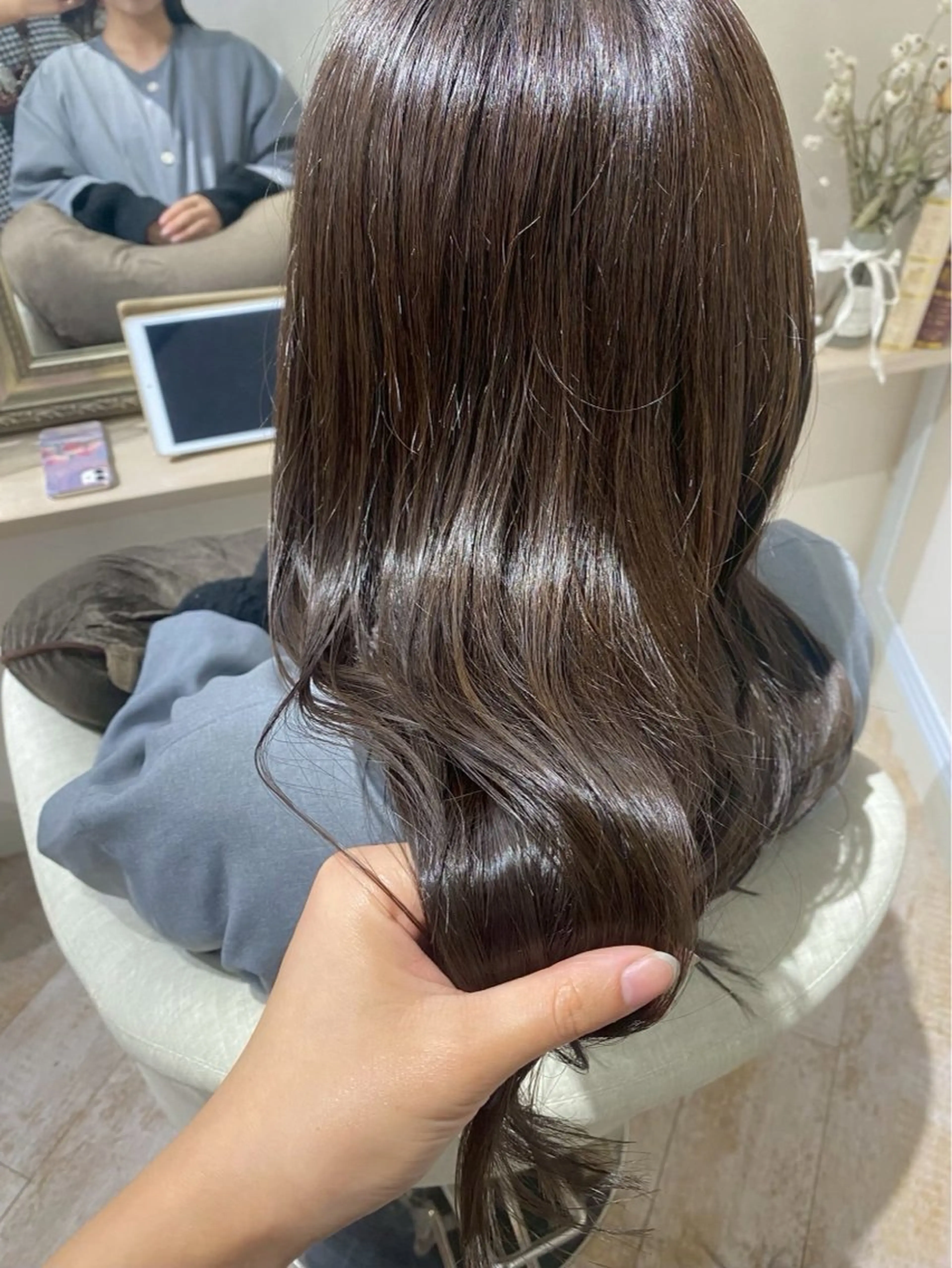 ミディアム カラー 縮毛矯正 山本 優音のヘアスタイル