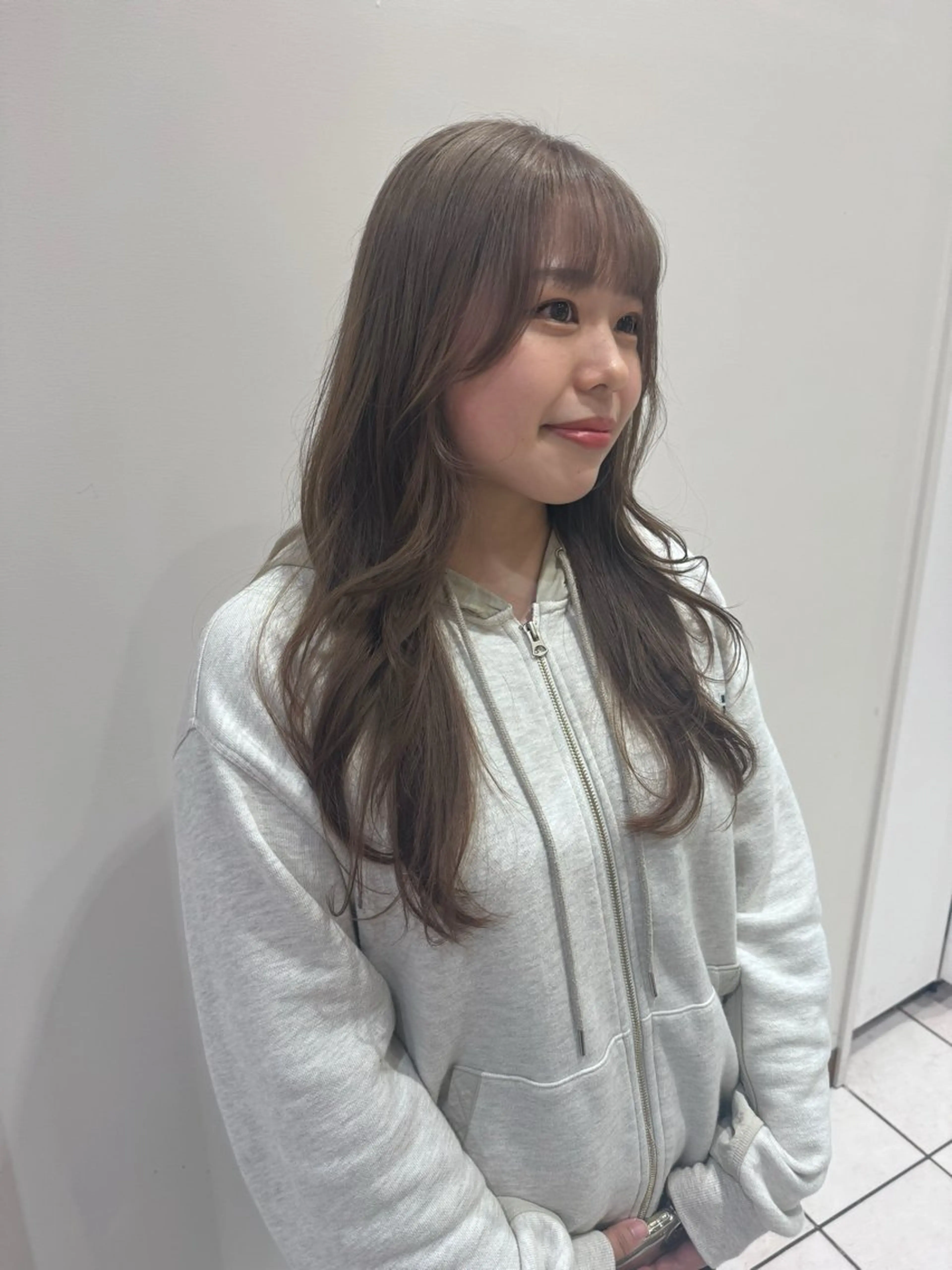 ロング カラー ベージュカラー ブリーチ 透明感カラー ヘアカラー 🦋ブリーチなしダブ ルカラー🌈MEGUのヘアスタイル