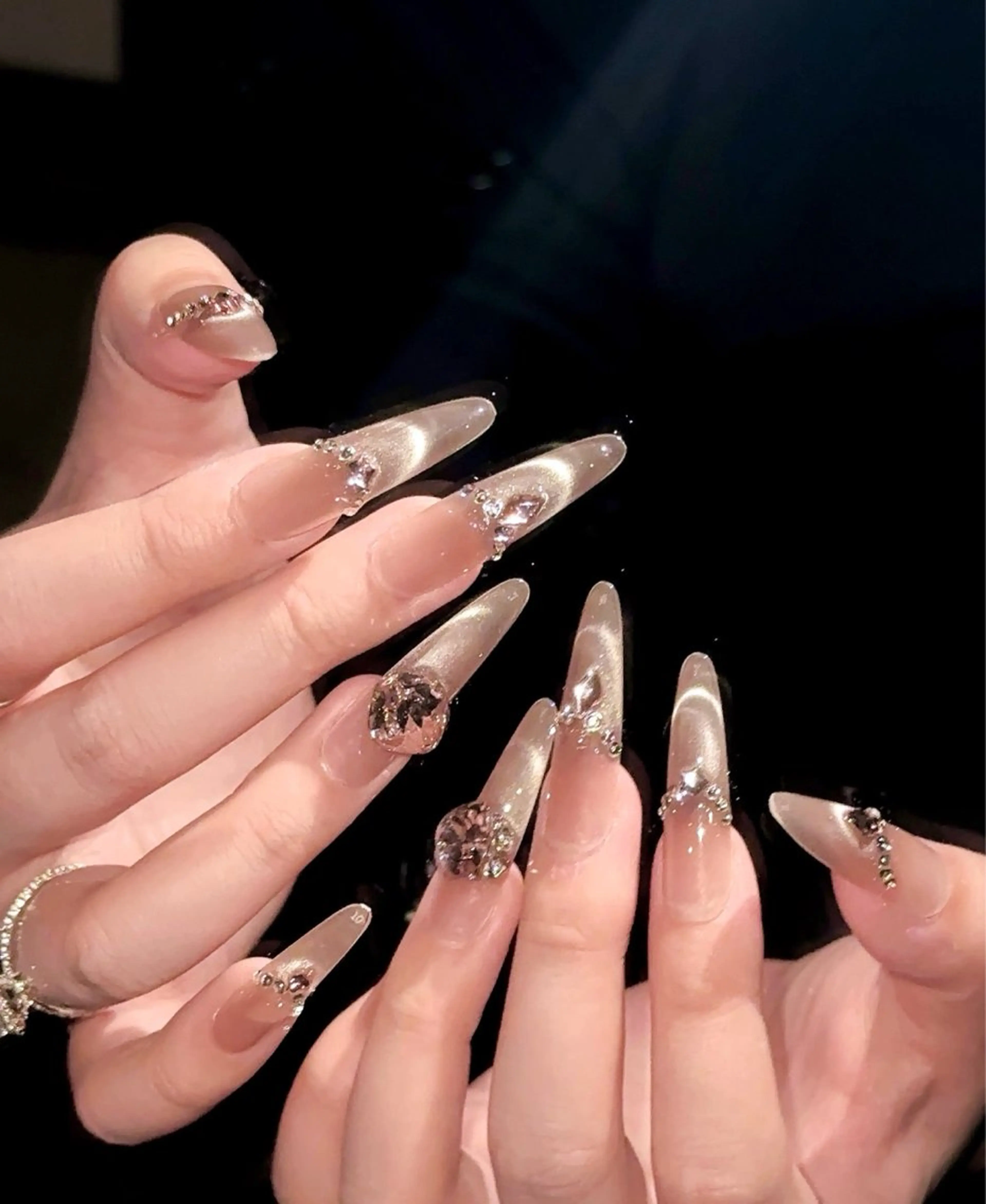 ネイル BEAUTY NAIL SALON所属・beautynail Emiのネイルデザイン