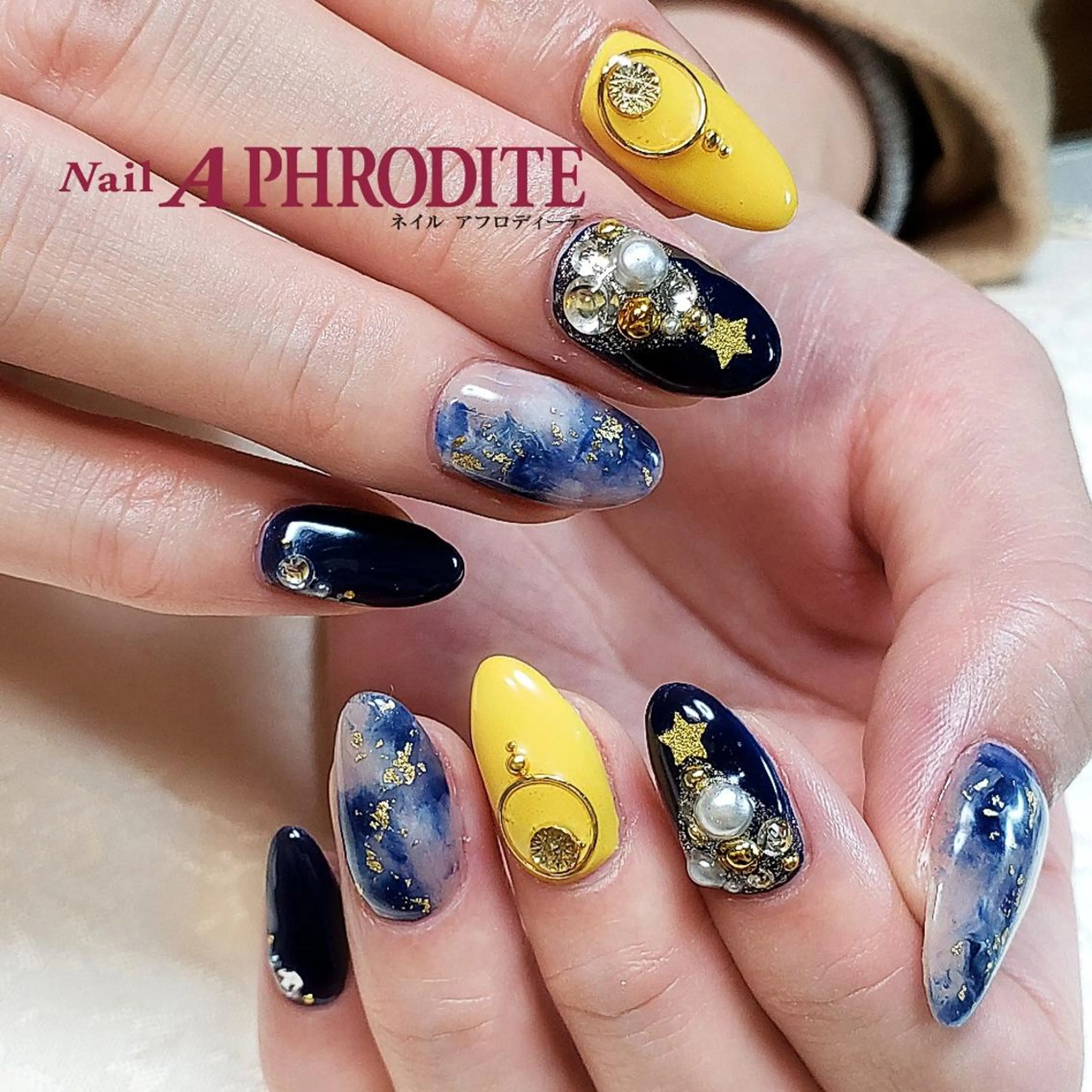 ネイル 冬ネイル クリスマス Nail  Aphroditeのネイルデザイン