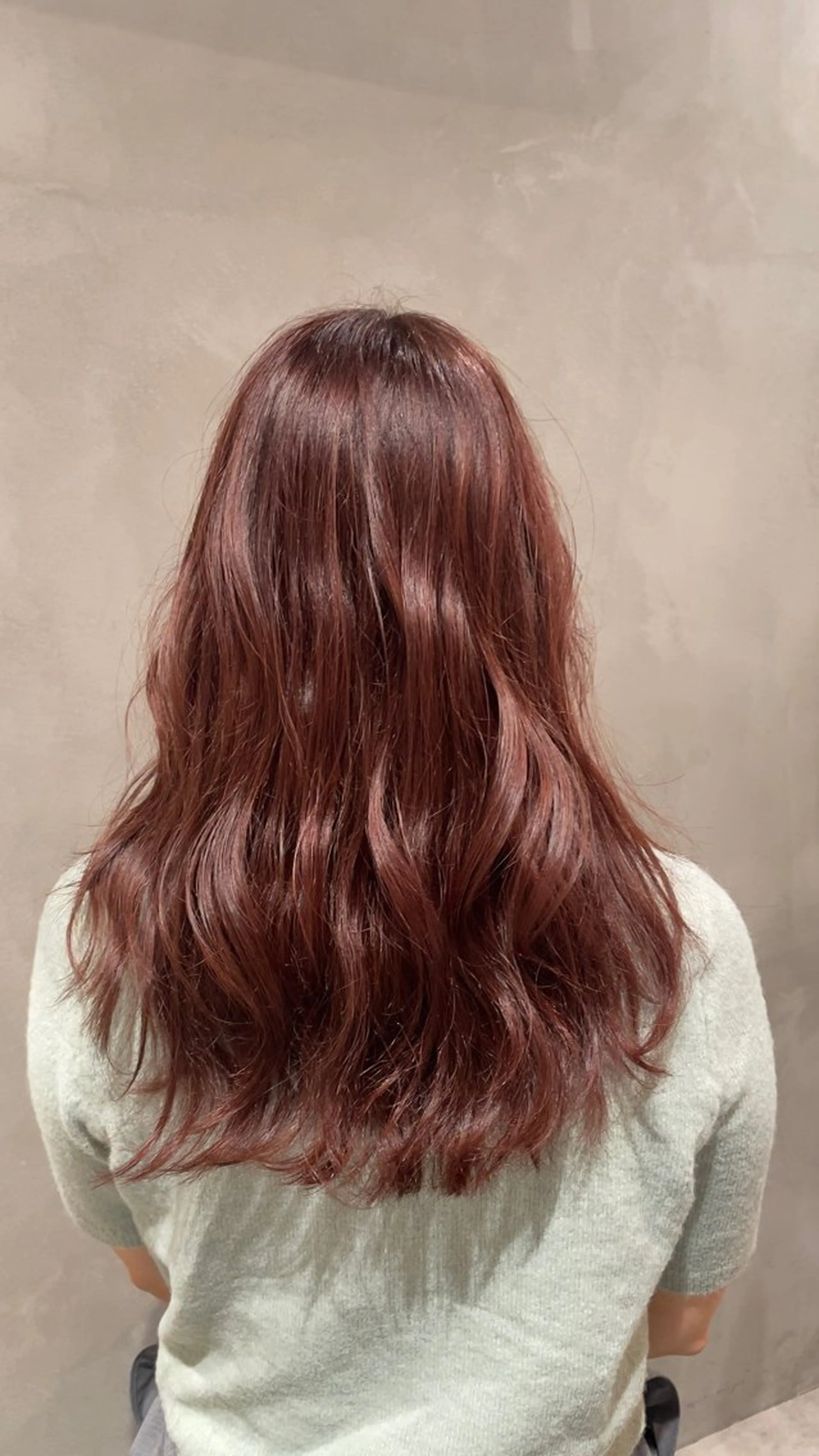 ロング 都築 菜美のヘアスタイル