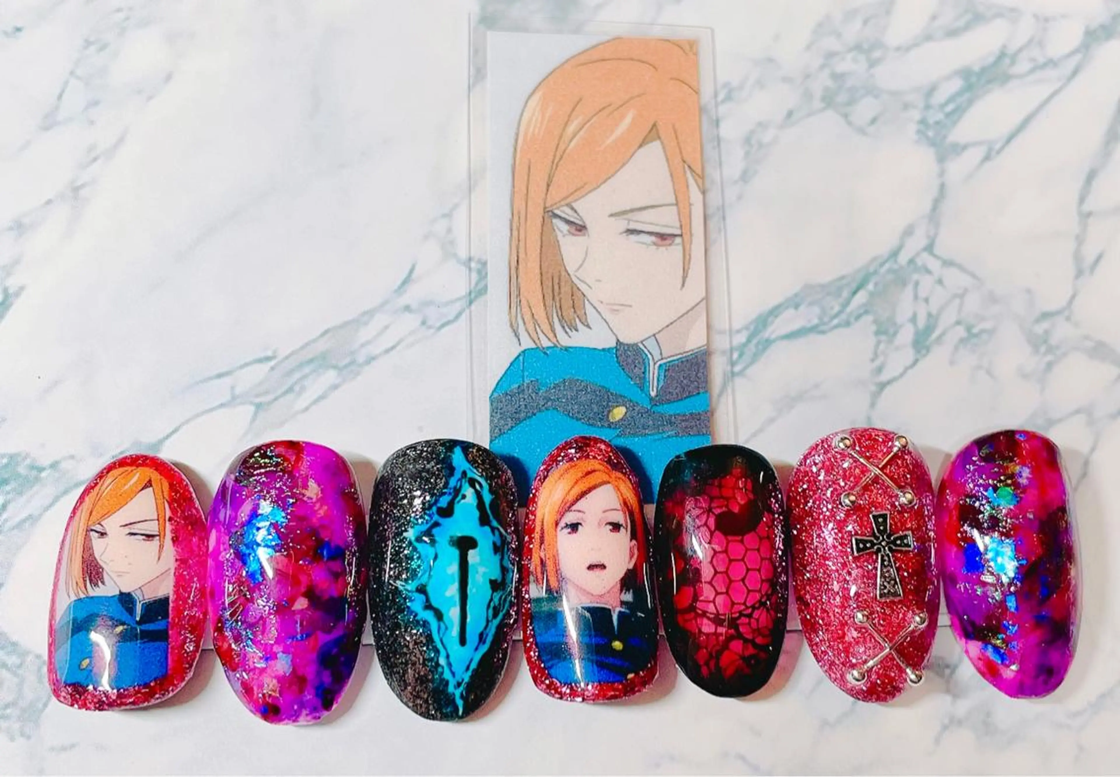 ネイル CROWN プライベートサロンのネイルデザイン