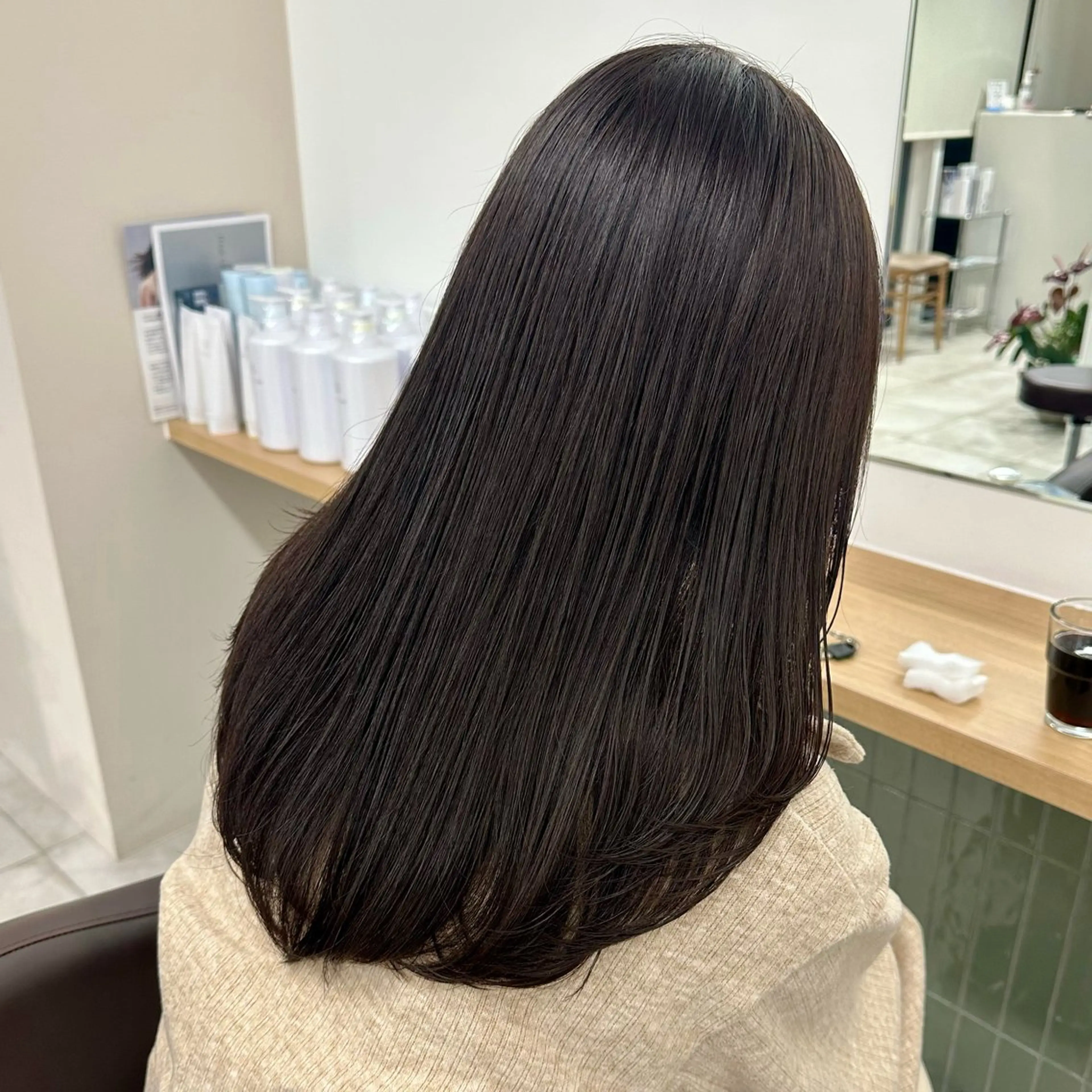 セミロング カラー カット ヘアカラー トリートメント ブリーチなし/レイヤ ー特化🌈Tommyのヘアスタイル