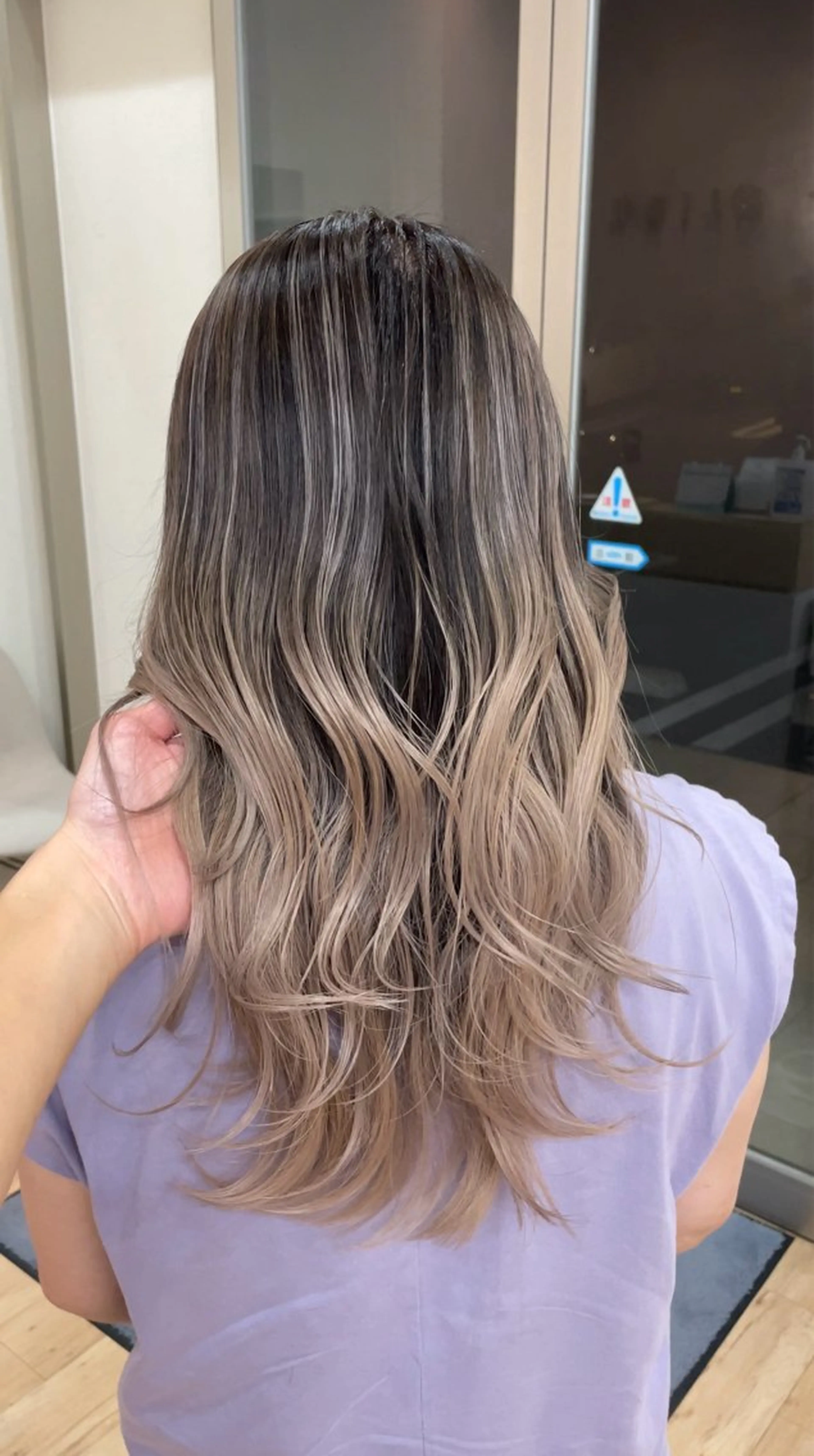 ロング カラー バレイヤージュ レイヤーカット ヘアカラー トリートメント 橋本翔 /レイヤーカットのヘアスタイル