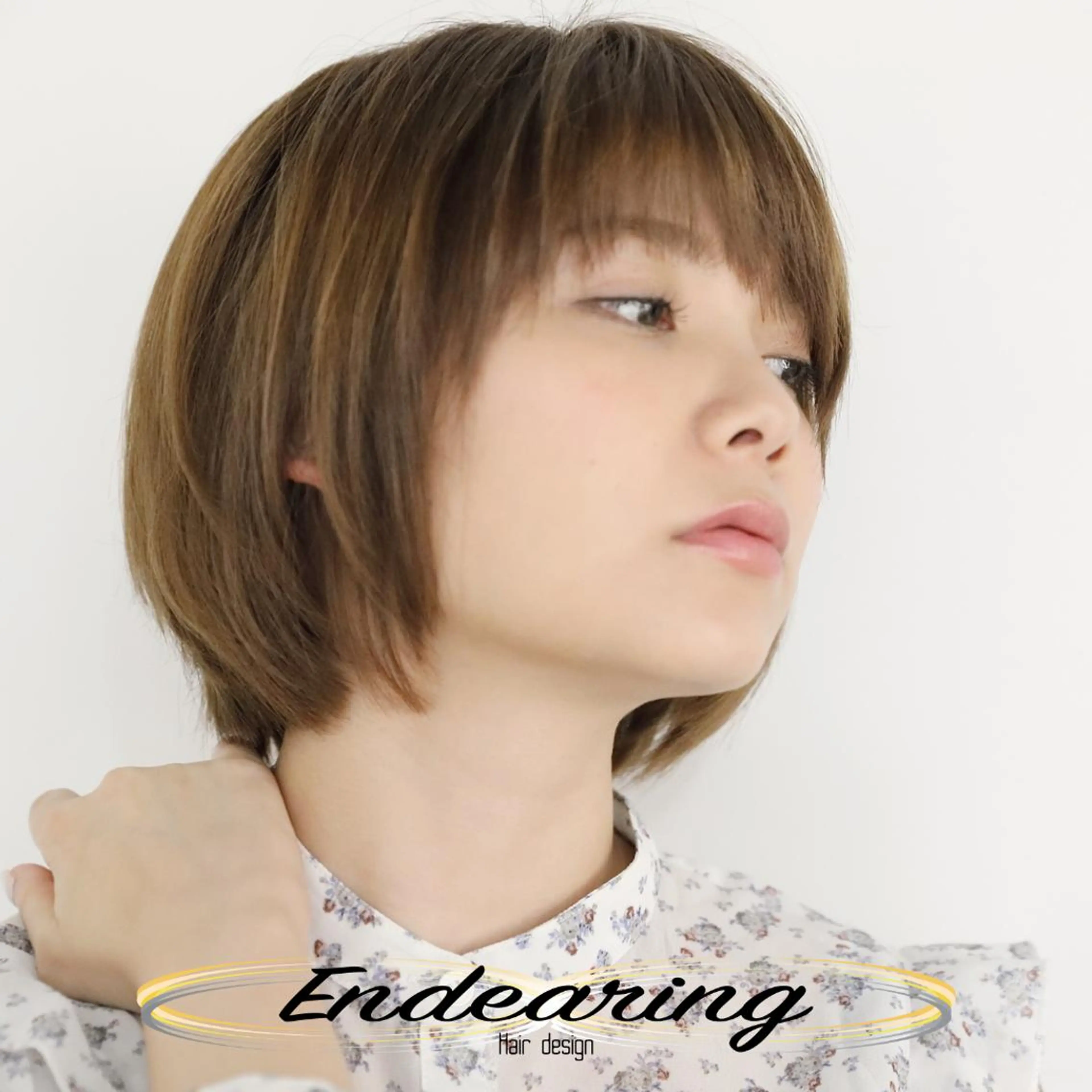 ショート ショートボブ アッシュ ボブ 伸ばしかけ レイヤーカット カット ヘアカラー 柳田 怜那/銀座 Endearingのヘアスタイル