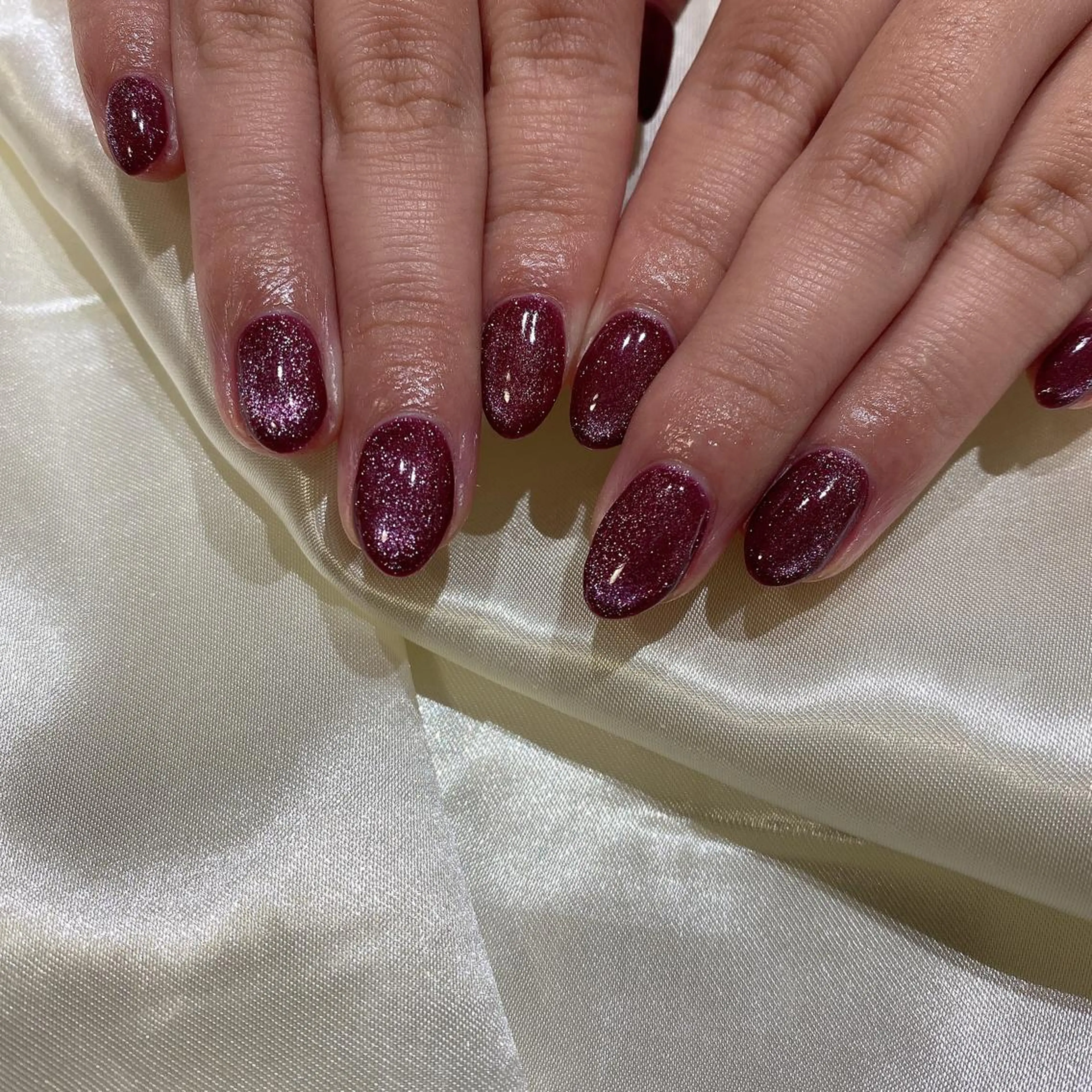 ネイル ハンドネイル 西岡 杏のネイルデザイン