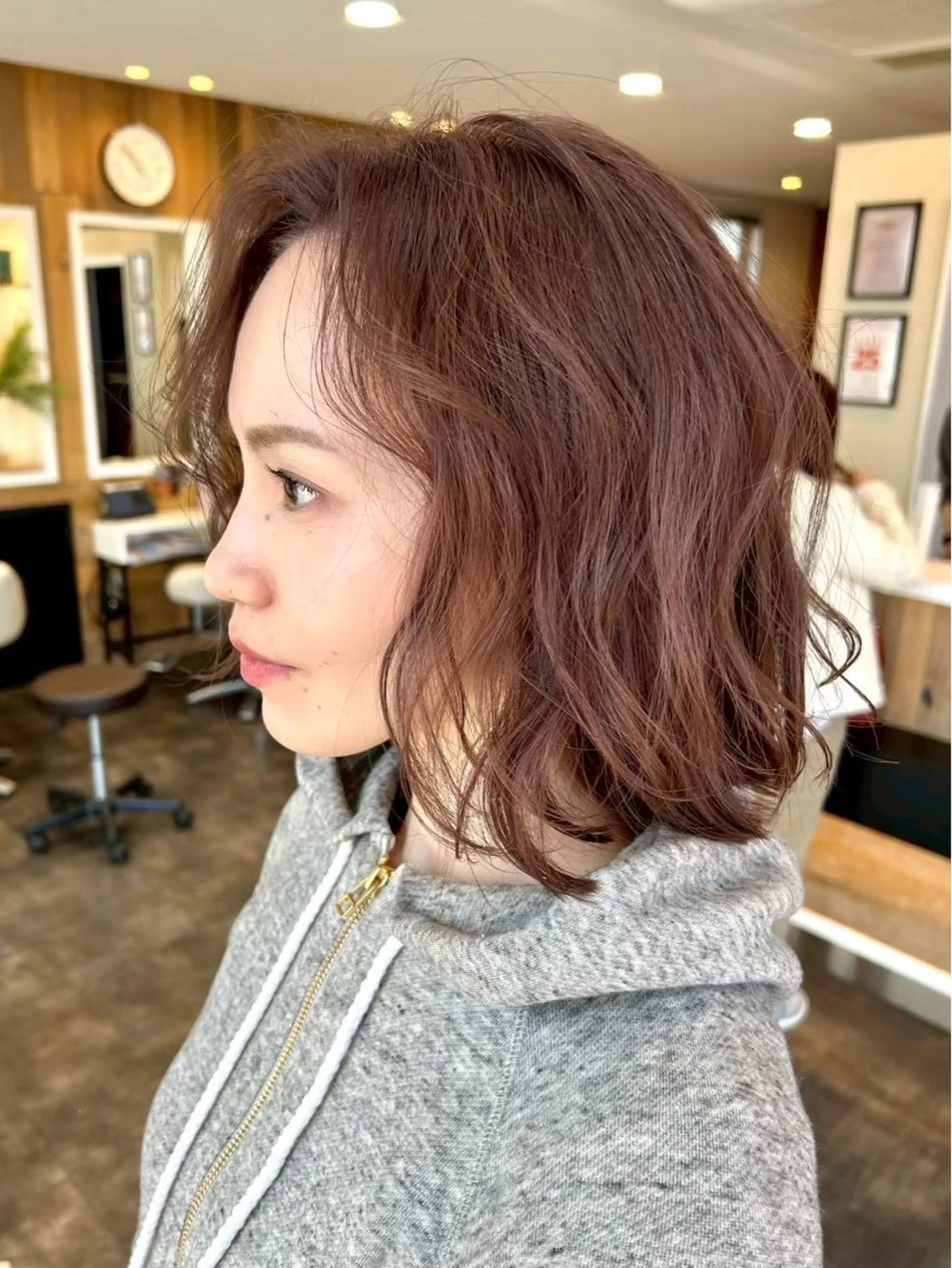 カラー ブラウンカラー （ハピス） むつみのヘアスタイル