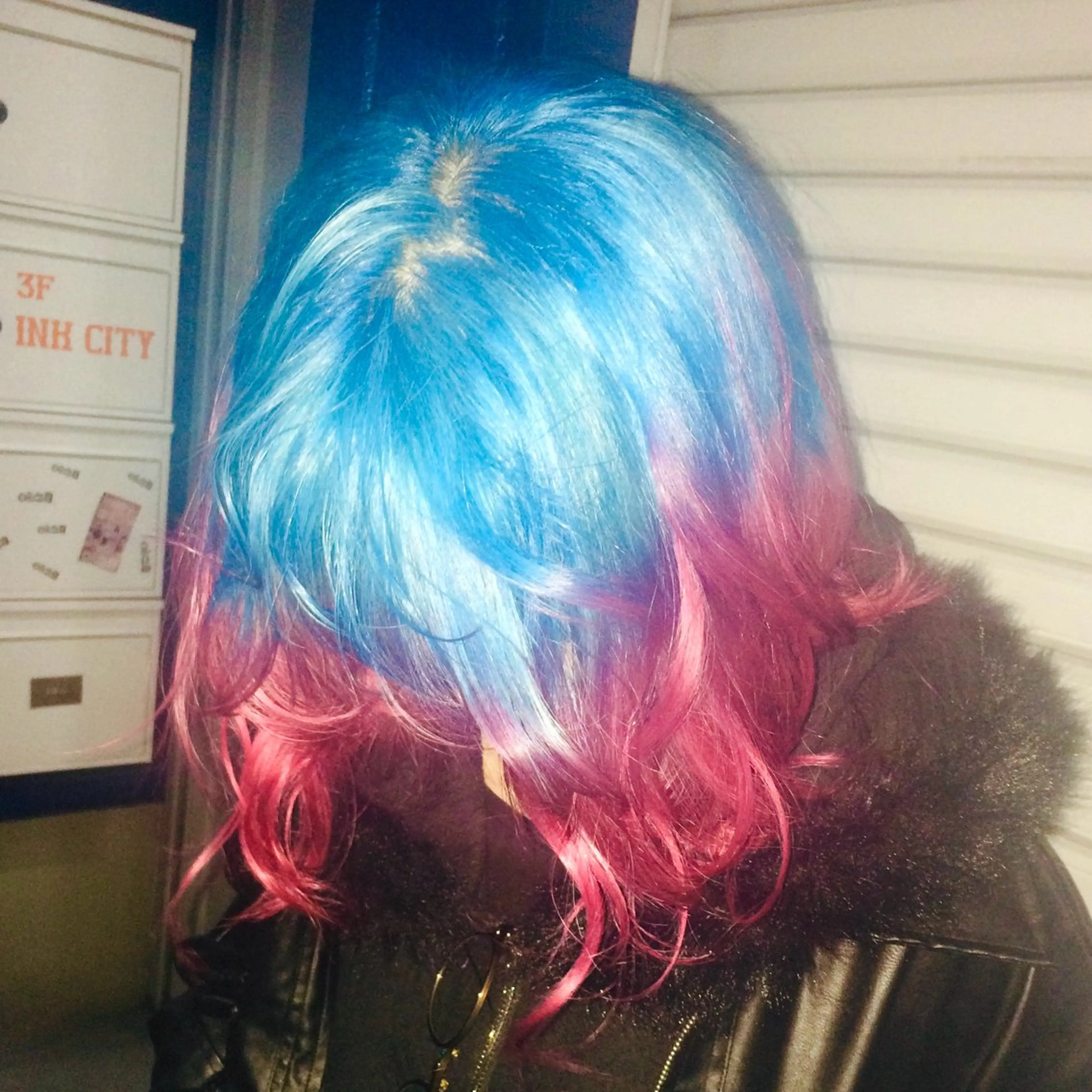 セミロング カラー ヘアカラー にちか /似合う個性派カラーのヘアスタイル