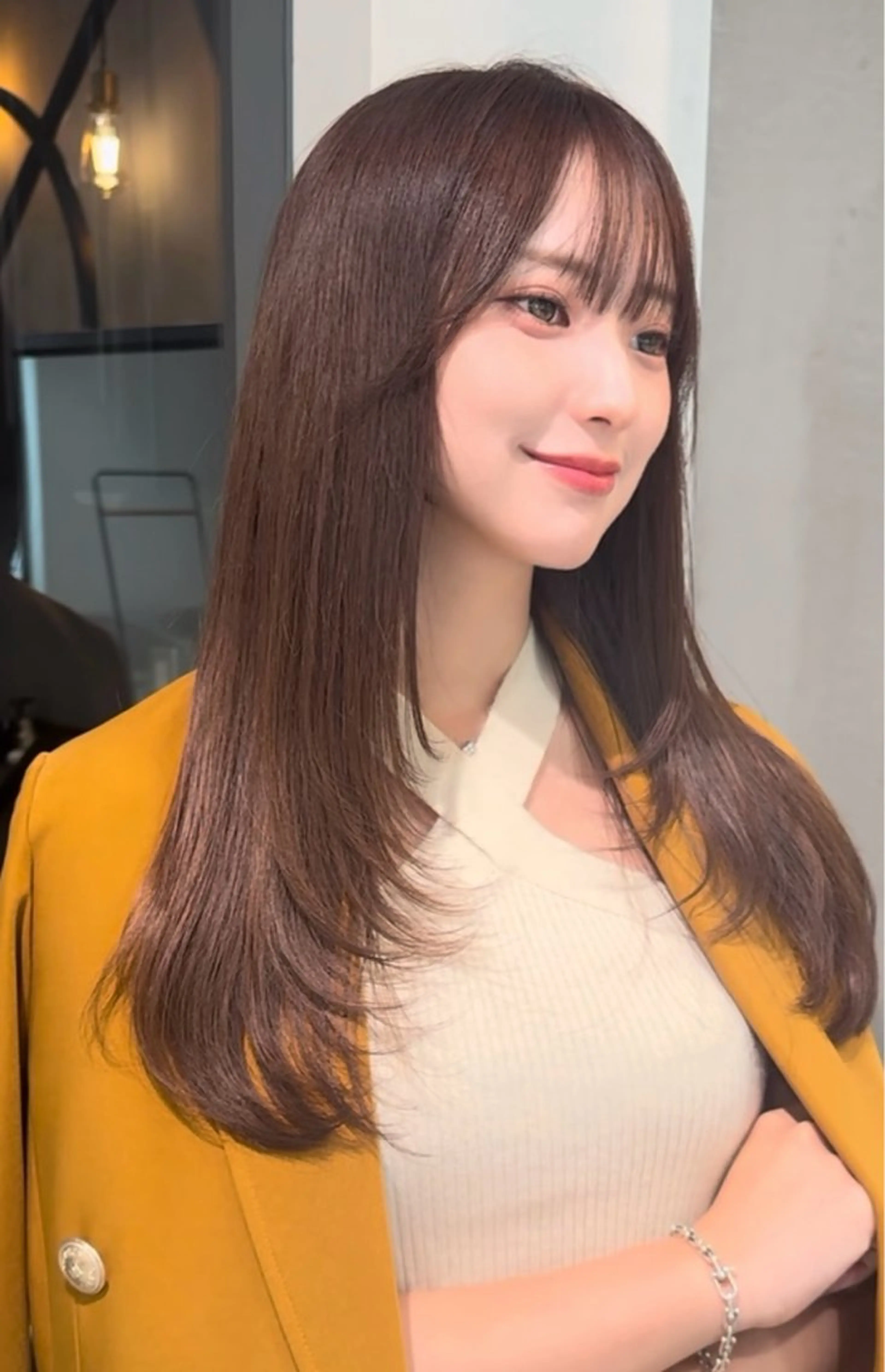 セミロング レイヤーカット ショート/縮毛矯正 虎白のヘアスタイル