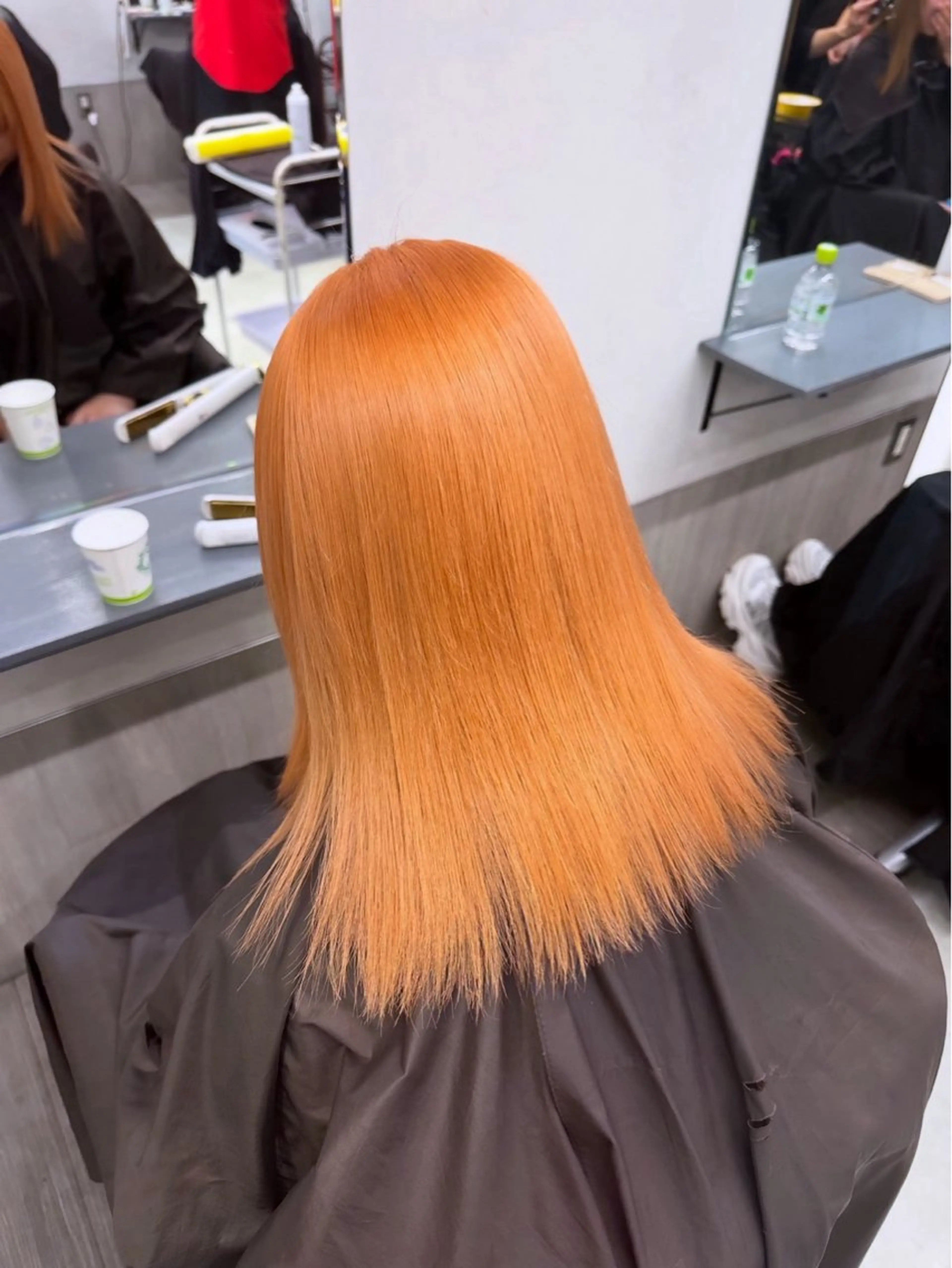 セミロング HINAKO🩵 寒色カラー🪽のヘアスタイル