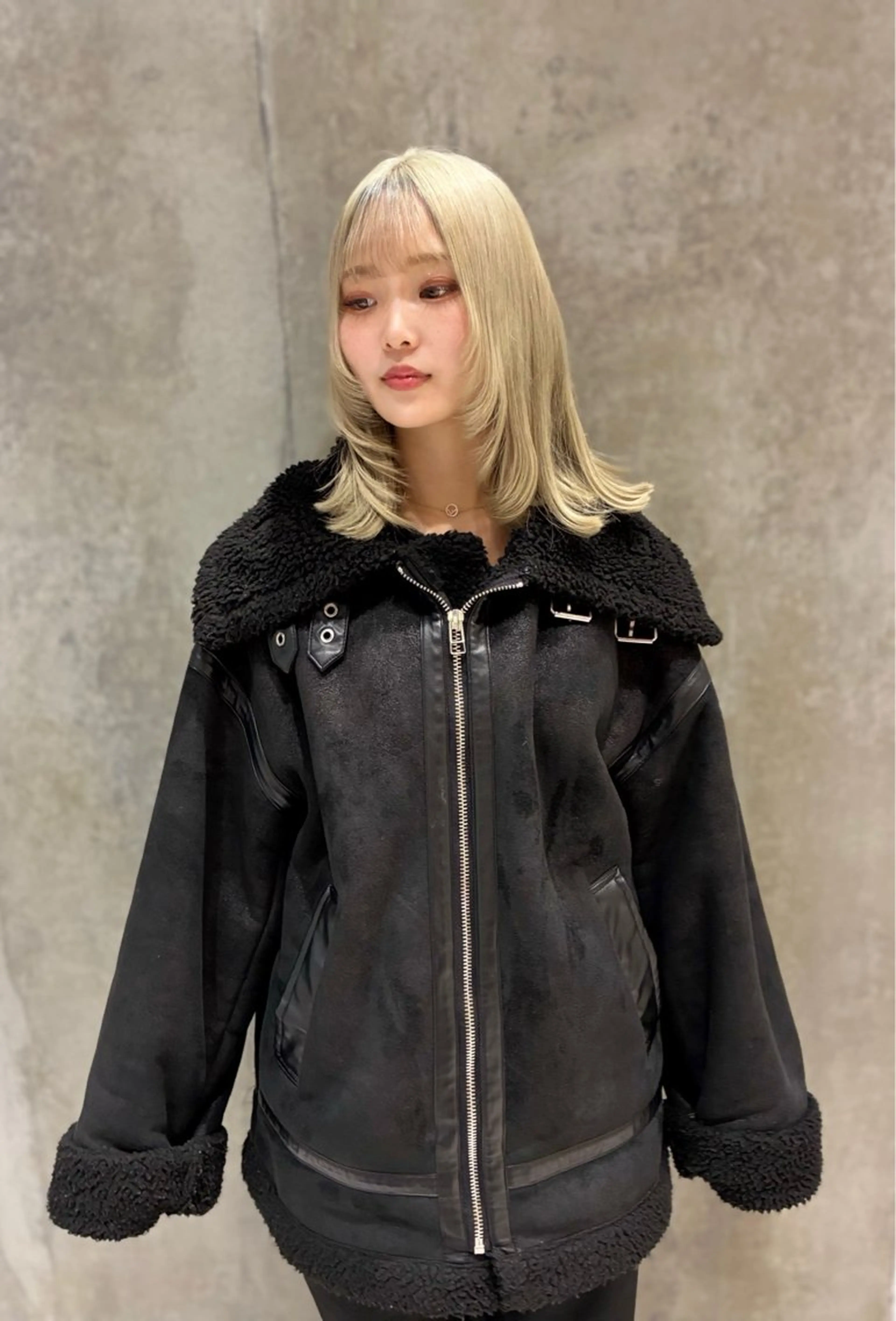 ミディアム カラー カット ヘアカラー トリートメント 篠江 廉のヘアスタイル