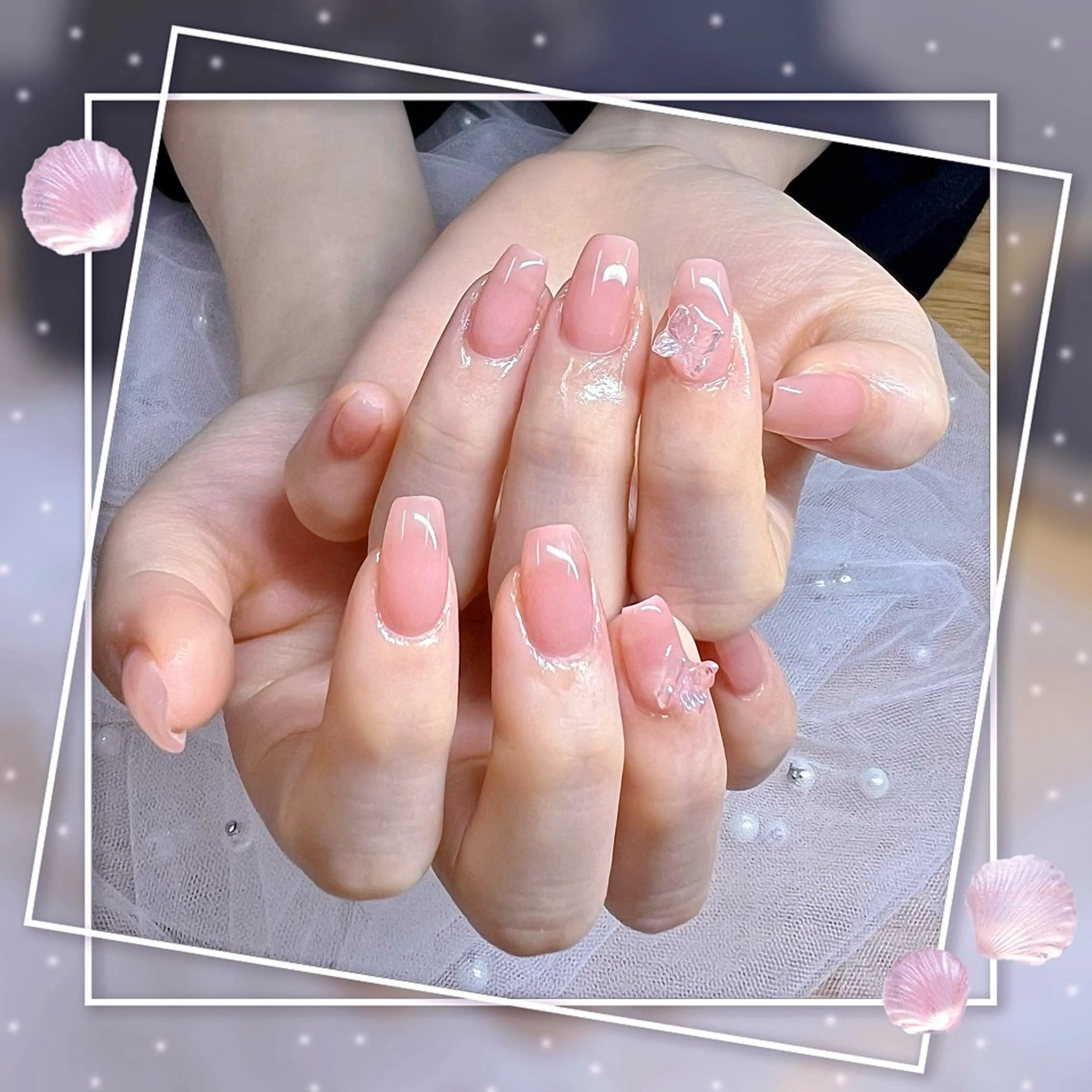 ネイル フレンチネイル グラデーション キラキラネイル 韓国ネイル マグネットネイル Chill Nailsalonのネイルデザイン