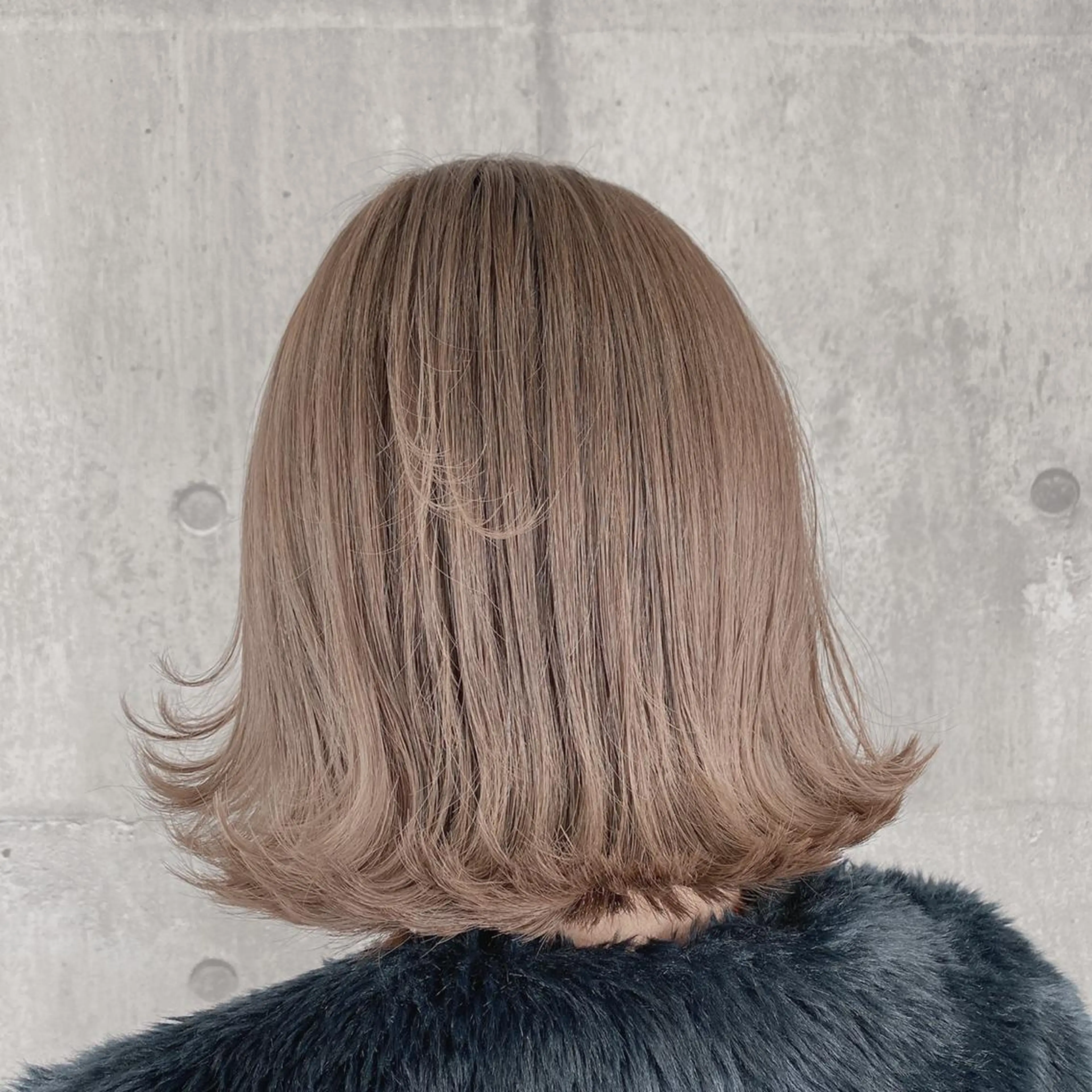 ミディアム supbytomee所属・カラー特化型サロン #SUP.のヘアスタイル