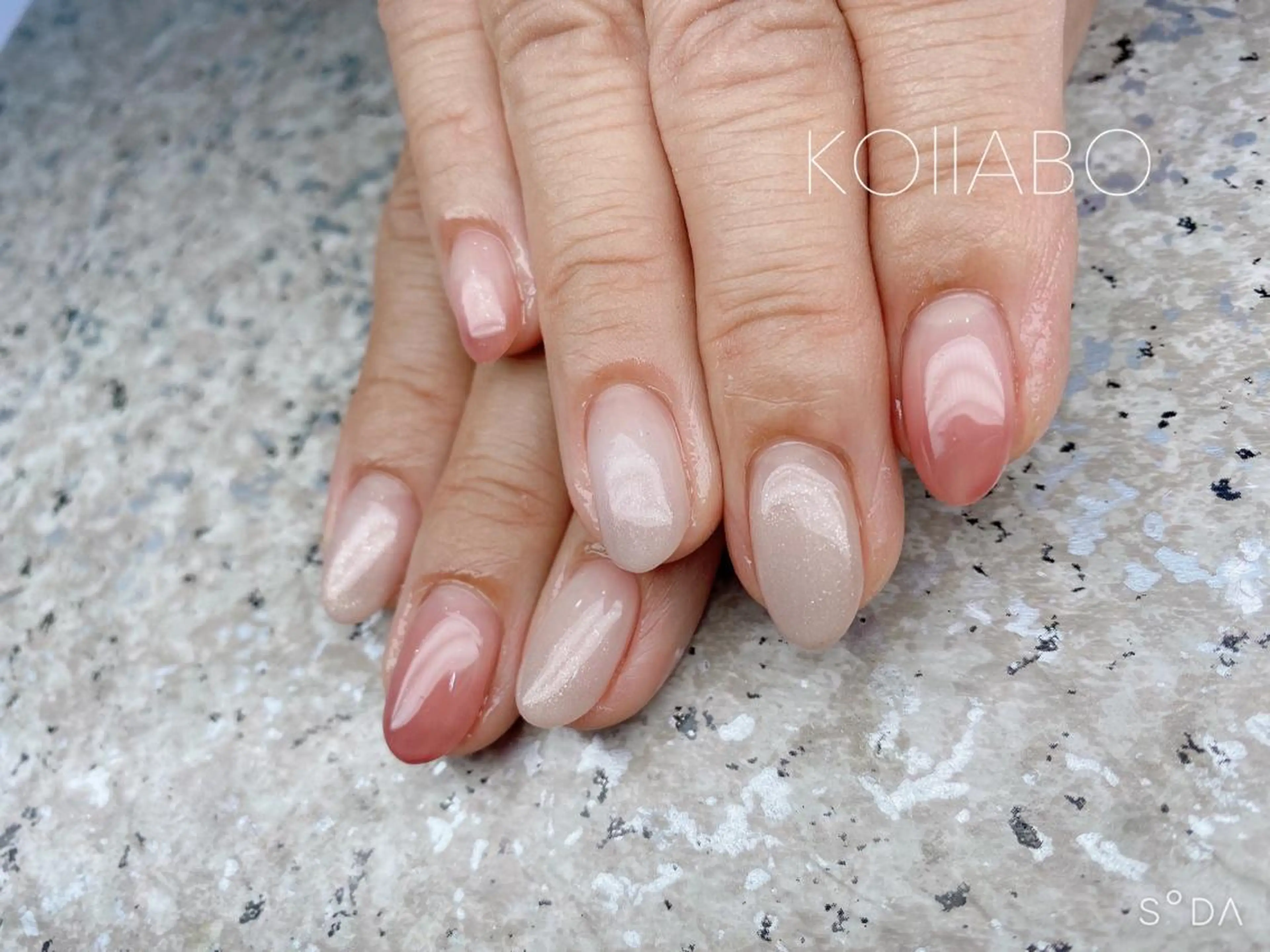 ネイル KOLLABO nailのネイルデザイン