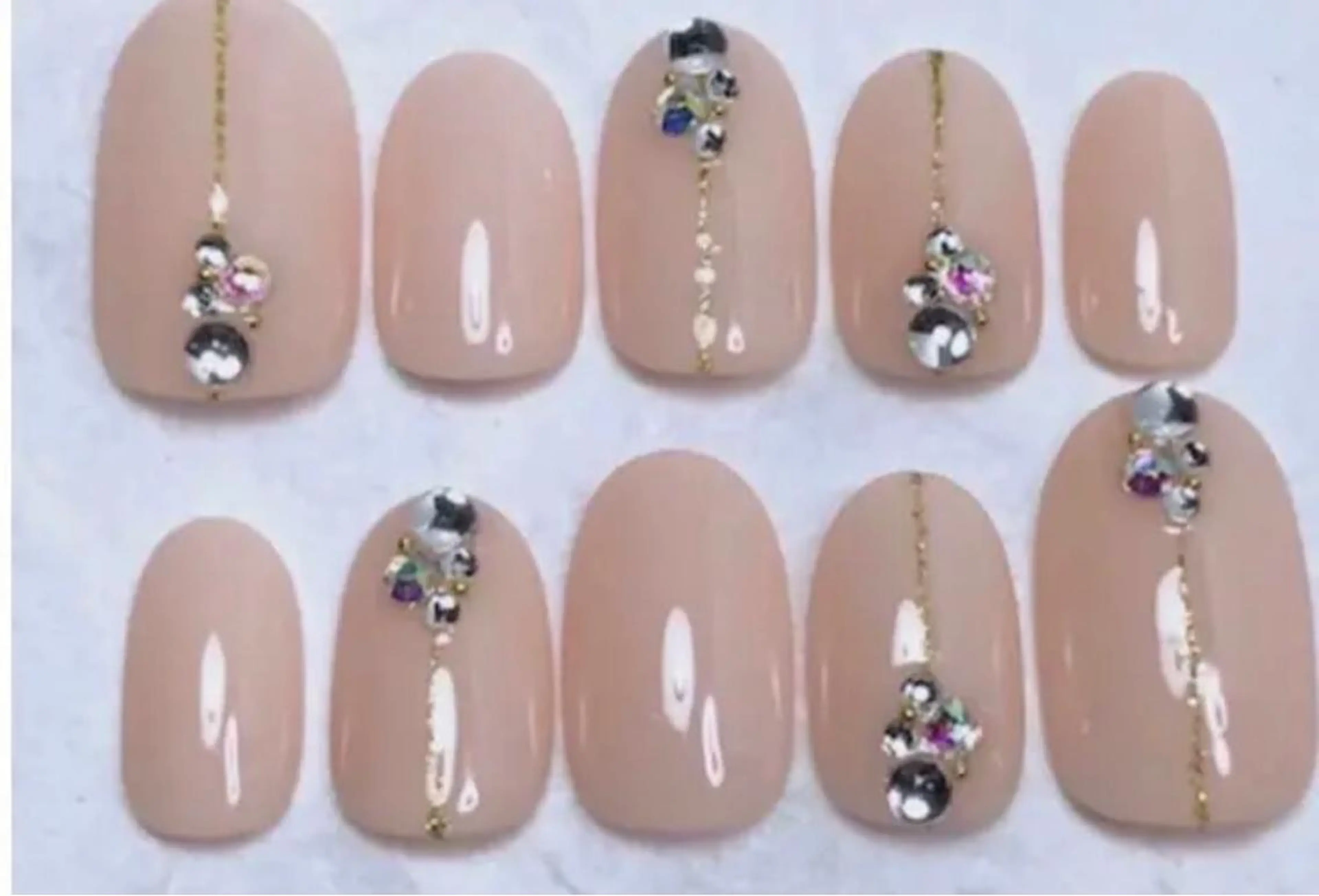 ネイル ハンドネイル ゲン レイカのネイルデザイン