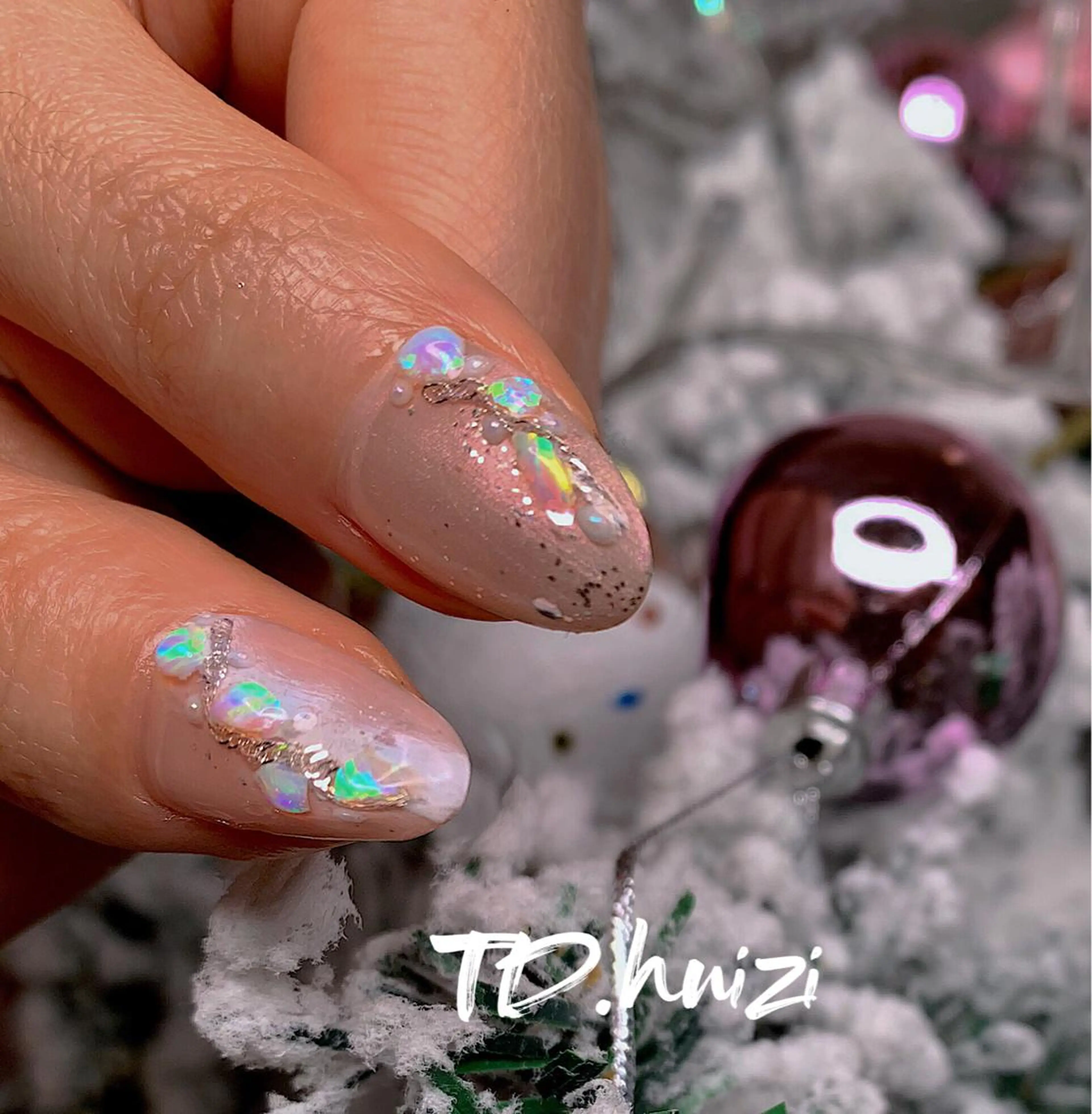 ミディアム めぐみのネイルサロン スタッフ練習のネイルデザイン